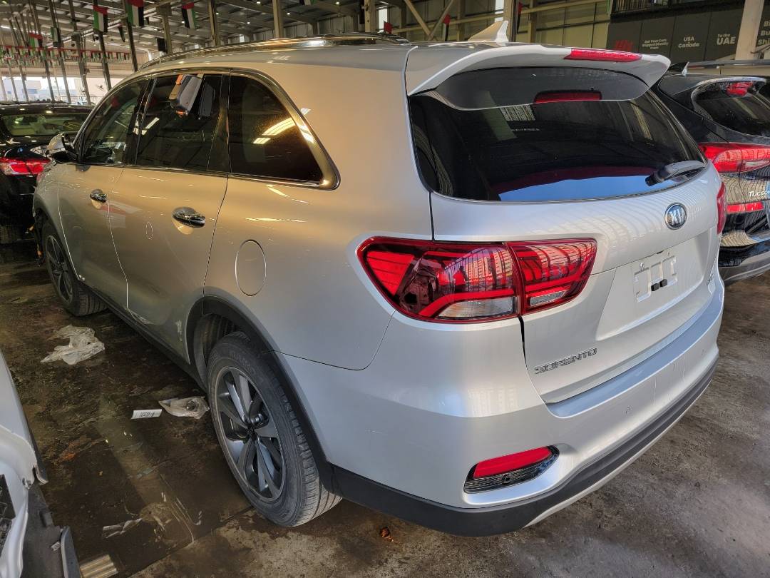 2019 KIA SORENTO — 47700 Miles — Lot 70176374 — Main - Marhaba Auctions Used Cars - Image 3