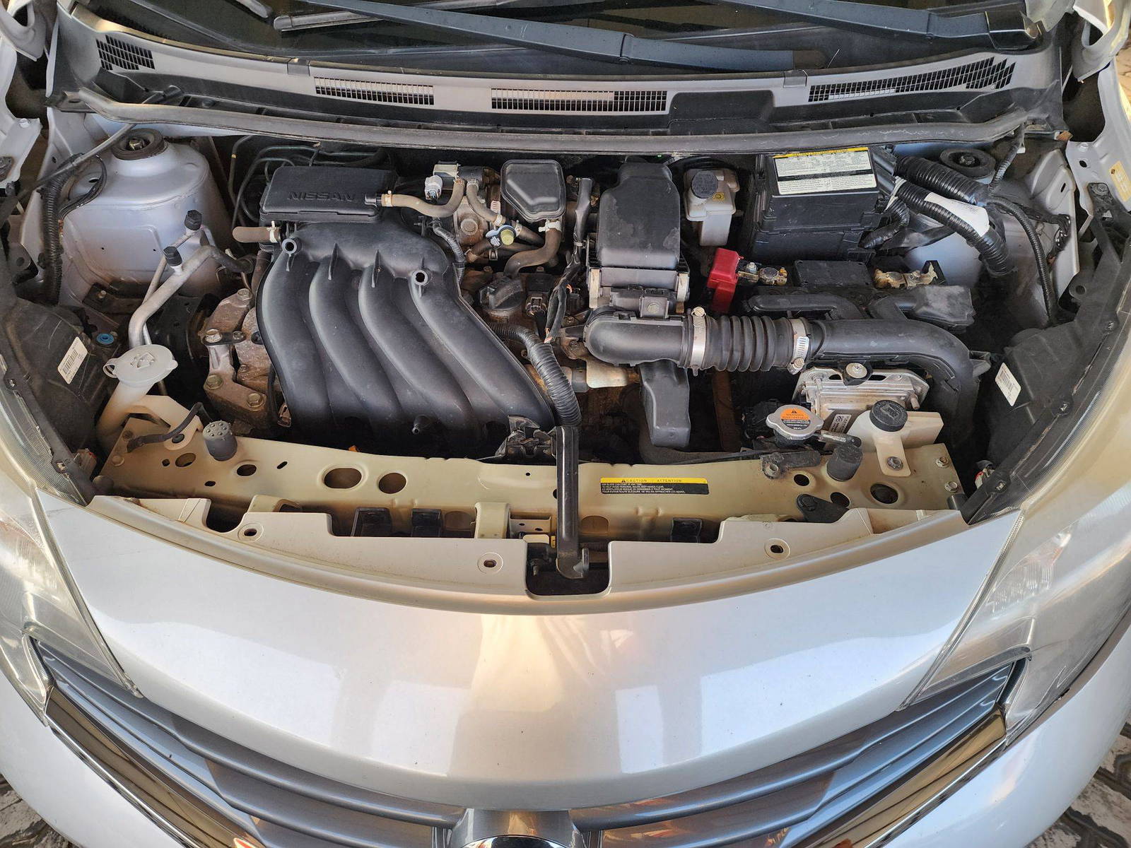 2015 NISSAN VERSA NOTE — 97677 Miles — Lot 2080018 — Souq - Marhaba Auctions Used Cars - Image 11