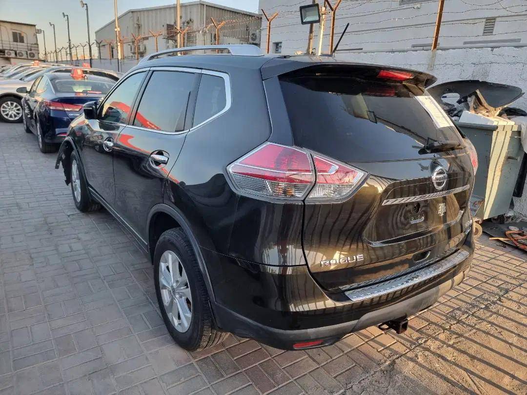 NISSAN ROGUE