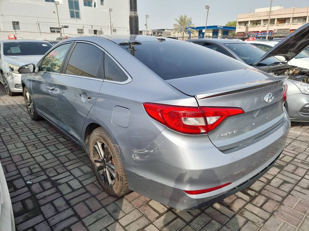 2015 HYUNDAI SONATA — 124242 Miles — Lot 215487 — Ind. 12 - Marhaba Auctions Used Cars - Image 4