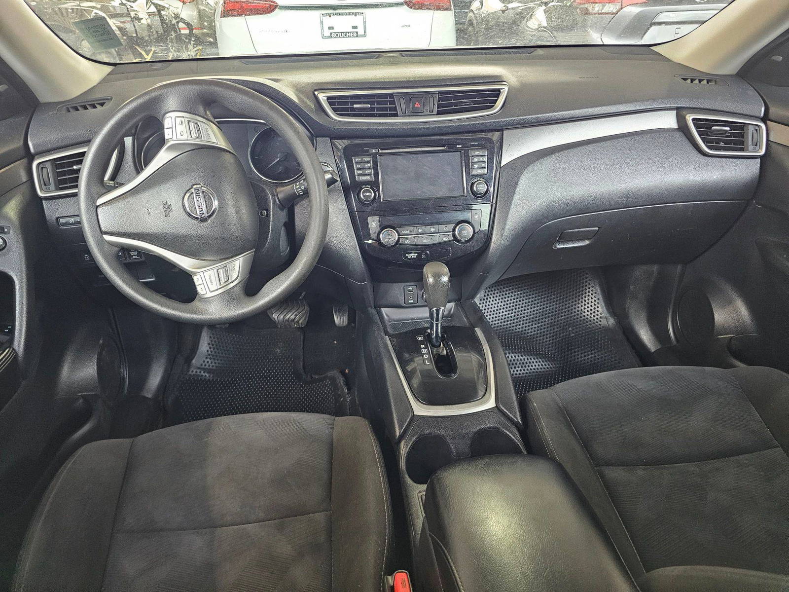 2015 NISSAN ROGUE — 165800 Miles — Lot P555049 — Souq - Marhaba Auctions Used Cars - Image 7