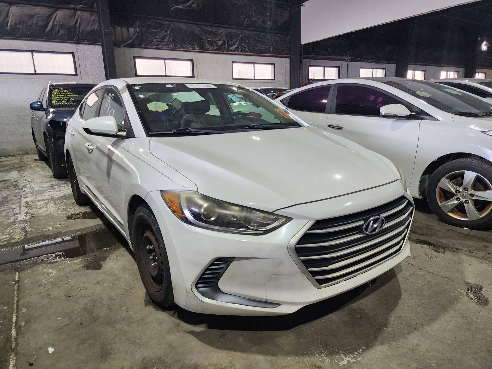 2017 HYUNDAI ELANTRA — 201303 Miles — Lot 3427757 — Al Quoz - Marhaba Auctions Used Cars - Image 3