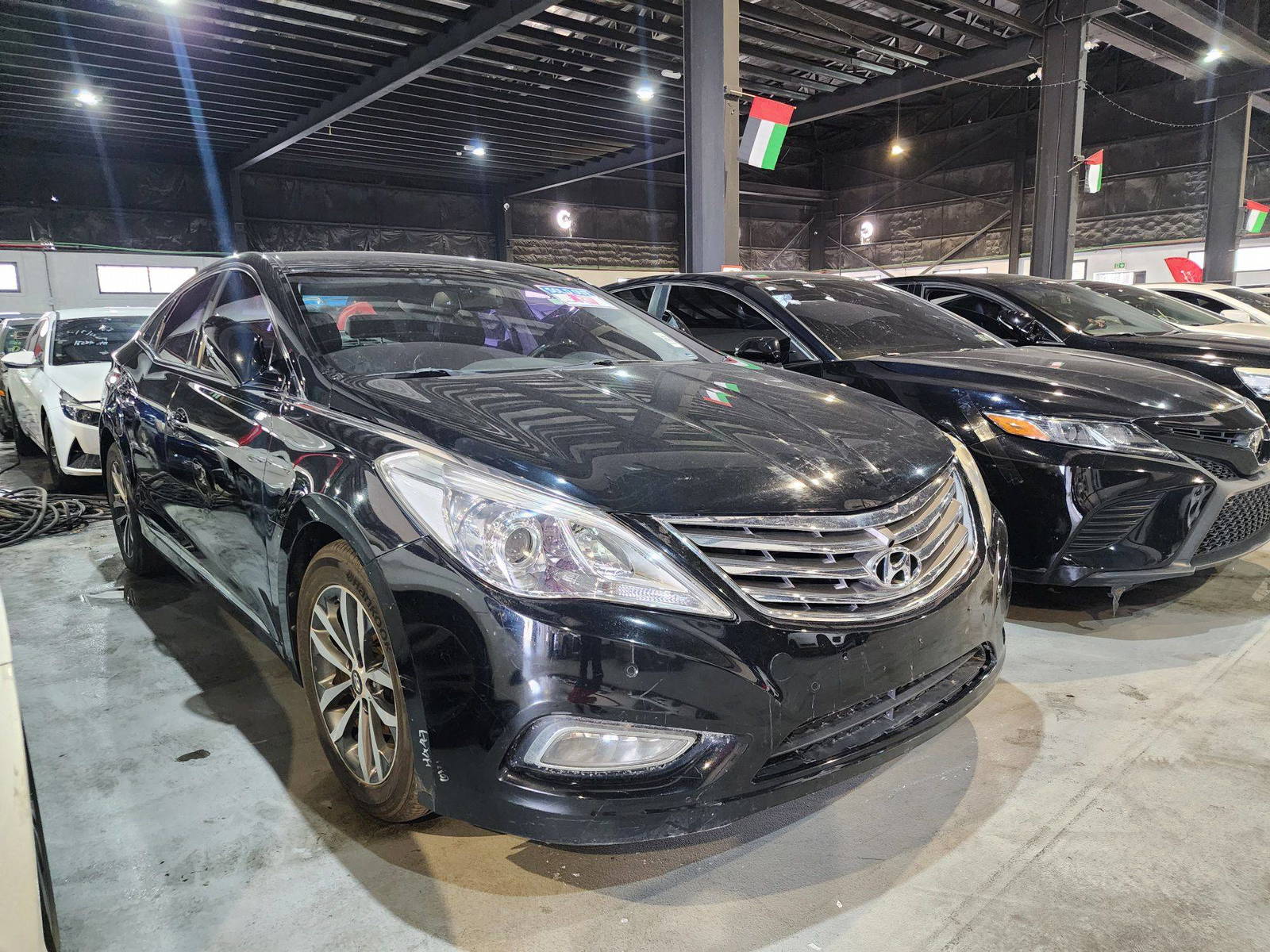 2012 HYUNDAI GRANDEUR — 111588 KM — Lot 183511 — Al Quoz - Marhaba Auctions Used Cars - Image 5