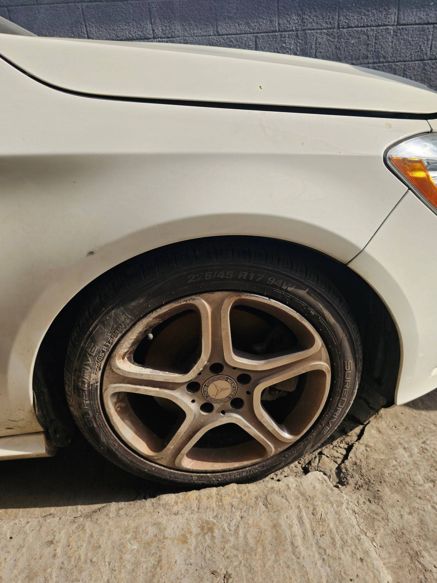 2014 MERCEDES BENZ CLA 250 — 127765 Miles — Lot EN160273 — Main - Marhaba Auctions Used Cars - Image 7