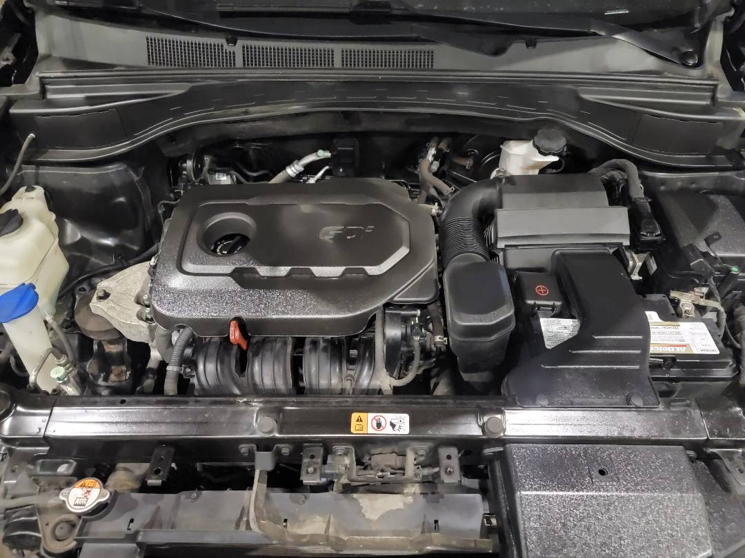 2017 HYUNDAI SANTA FE — 139336 KM — Lot 08389 — Main - Marhaba Auctions Used Cars - Image 9