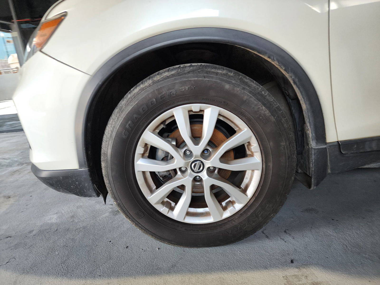 2018 NISSAN ROGUE — 114394 Miles — Lot 58766 — Al Quoz - Marhaba Auctions Used Cars - Image 11
