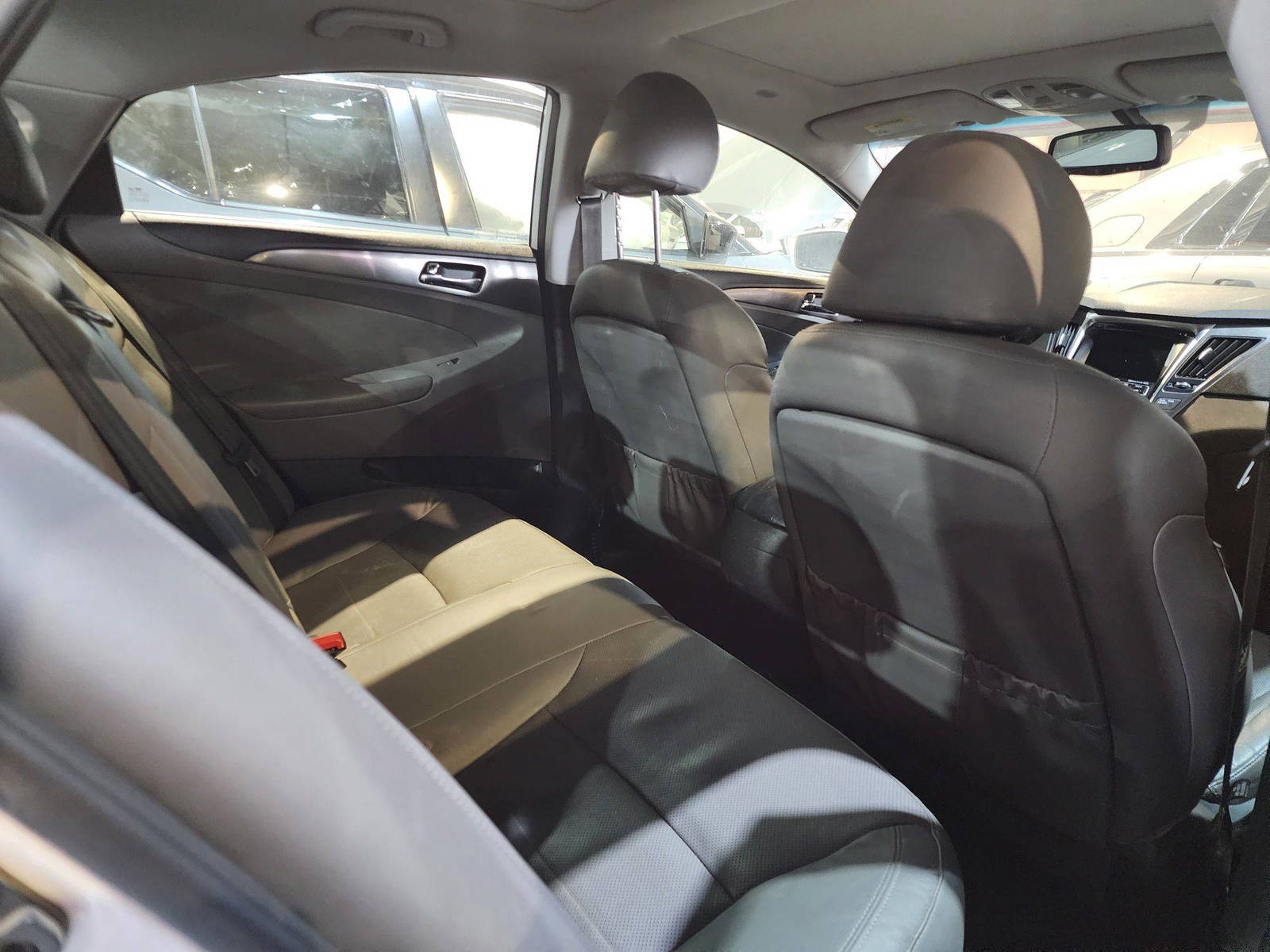 HYUNDAI SONATA 2015 - Marhaba Auction Used Cars - Image 8