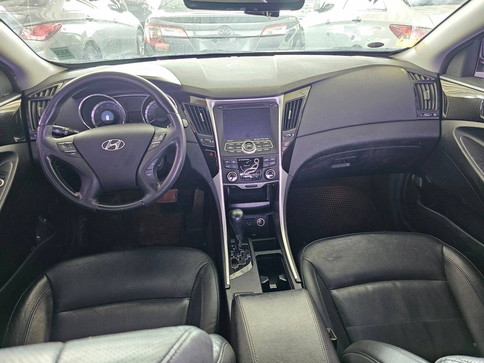 2011 HYUNDAI SONATA — 197881 KM — Lot 270472 — Souq - Marhaba Auctions Used Cars - Image 7