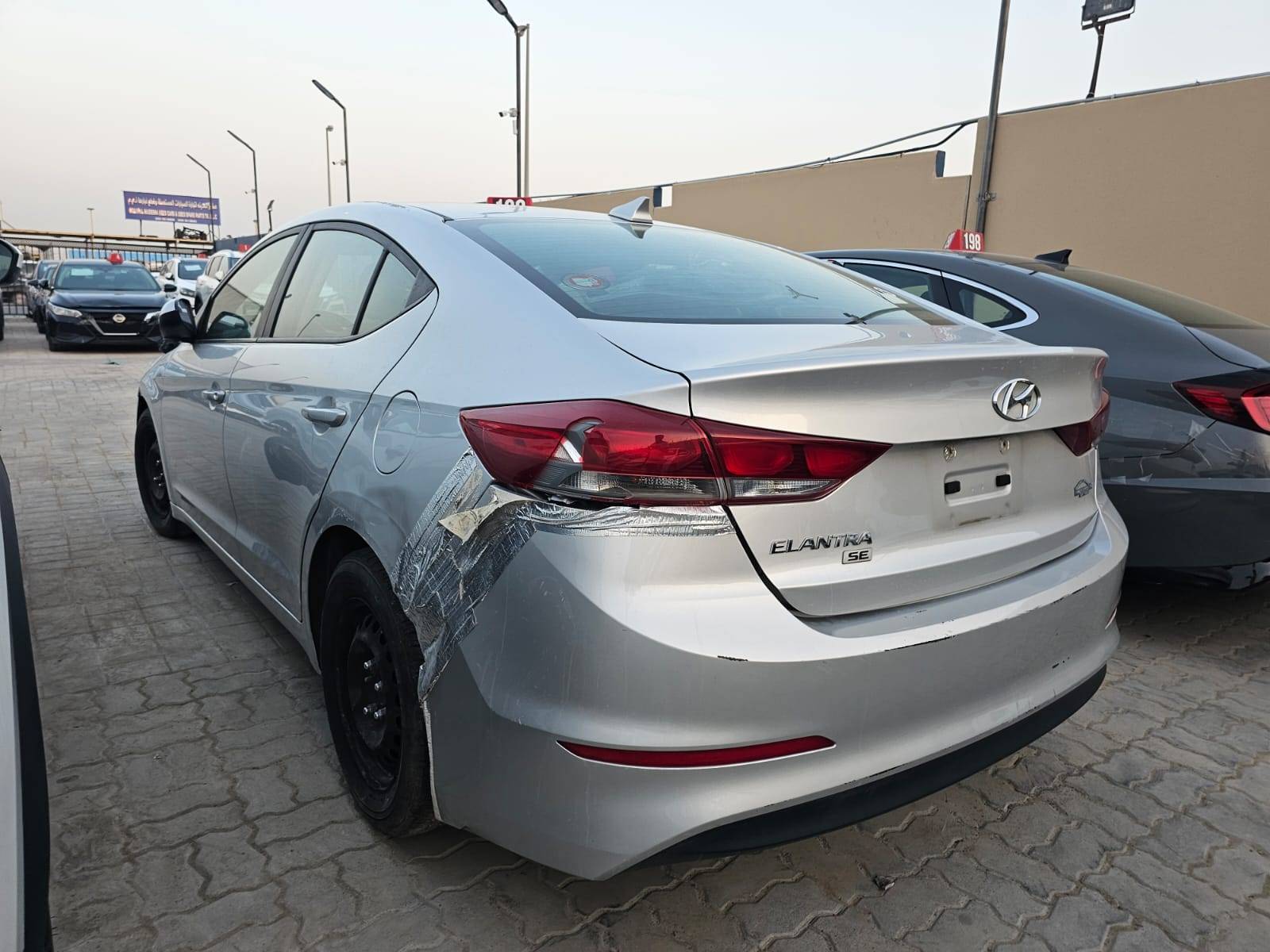 2017 HYUNDAI ELANTRA — 150313 Miles — Lot 43760445 — Souq - Marhaba Auctions Used Cars - Image 3