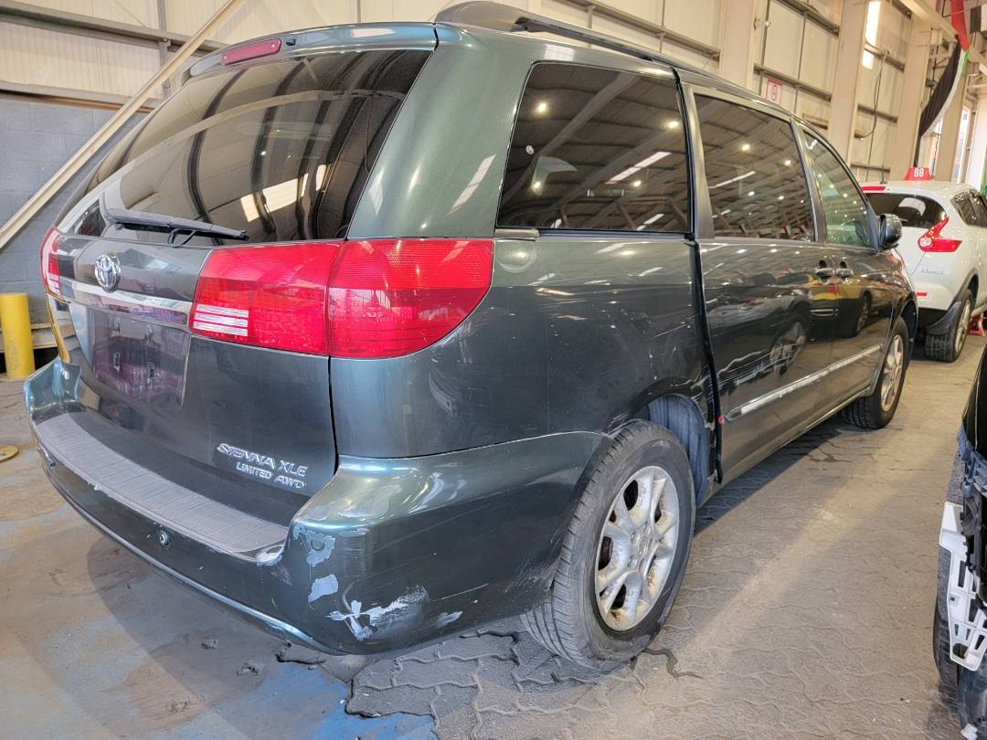 2004 TOYOTA SIENNA — 207112 Miles — Lot 37842412 - Marhaba Auctions Used Cars - Image 4