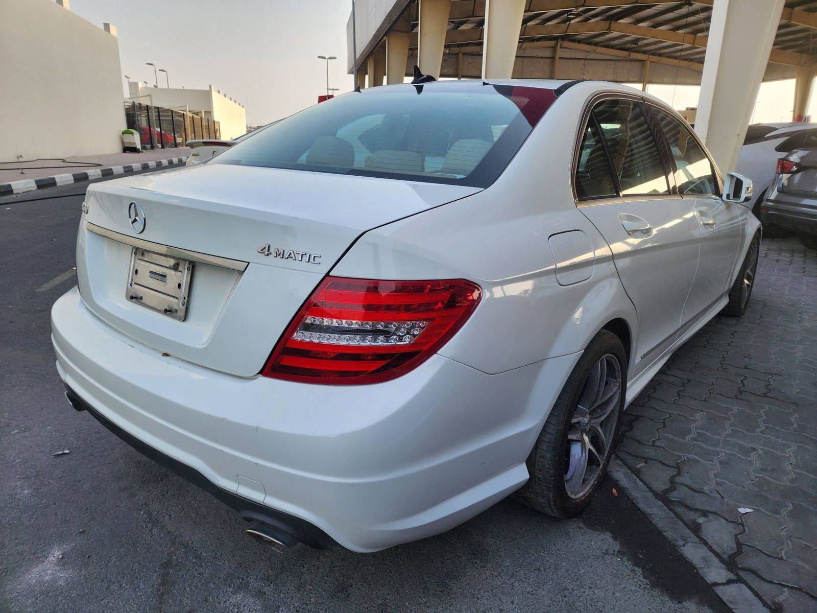 2012 MERCEDES BENZ C300 — 204913 Miles — Lot 46640284 — Souq - Marhaba Auctions Used Cars - Image 3