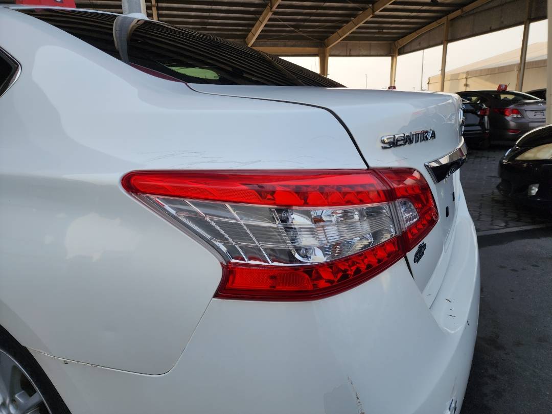 2014 NISSAN SENTRA — 167812 KM — Lot 620337 — Ind. 12 - Marhaba Auctions Used Cars - Image 11