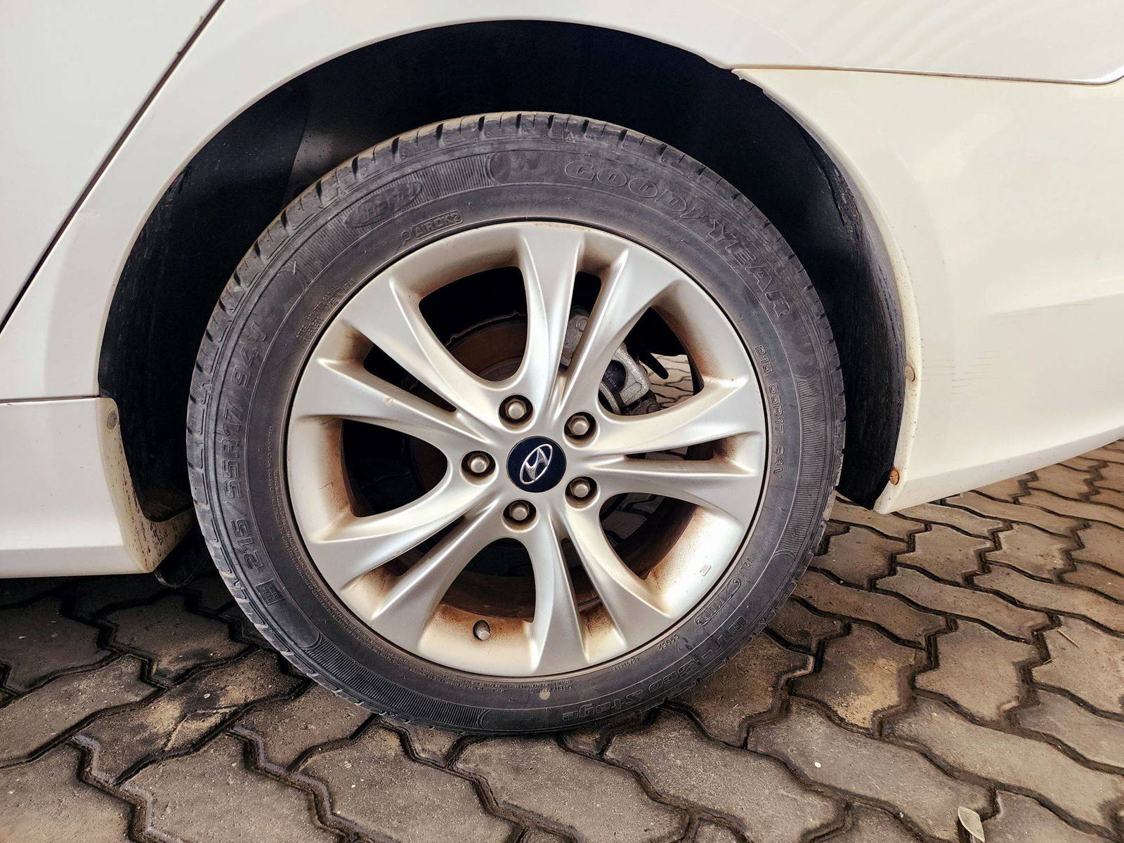 2010 HYUNDAI SONATA — 142157 KM — Lot 071355 — Ind. 12 - Marhaba Auctions Used Cars - Image 10