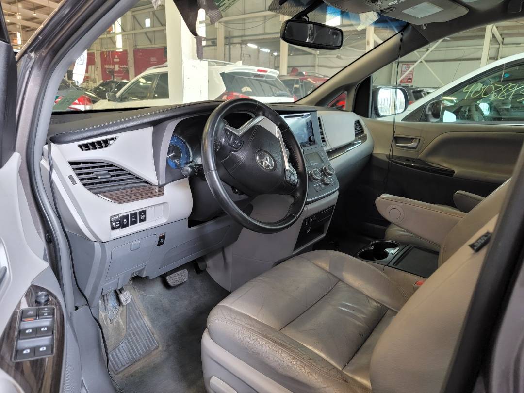 2016 TOYOTA SIENNA — 202416 Miles — Lot 731532 — Main - Marhaba Auctions Used Cars - Image 6