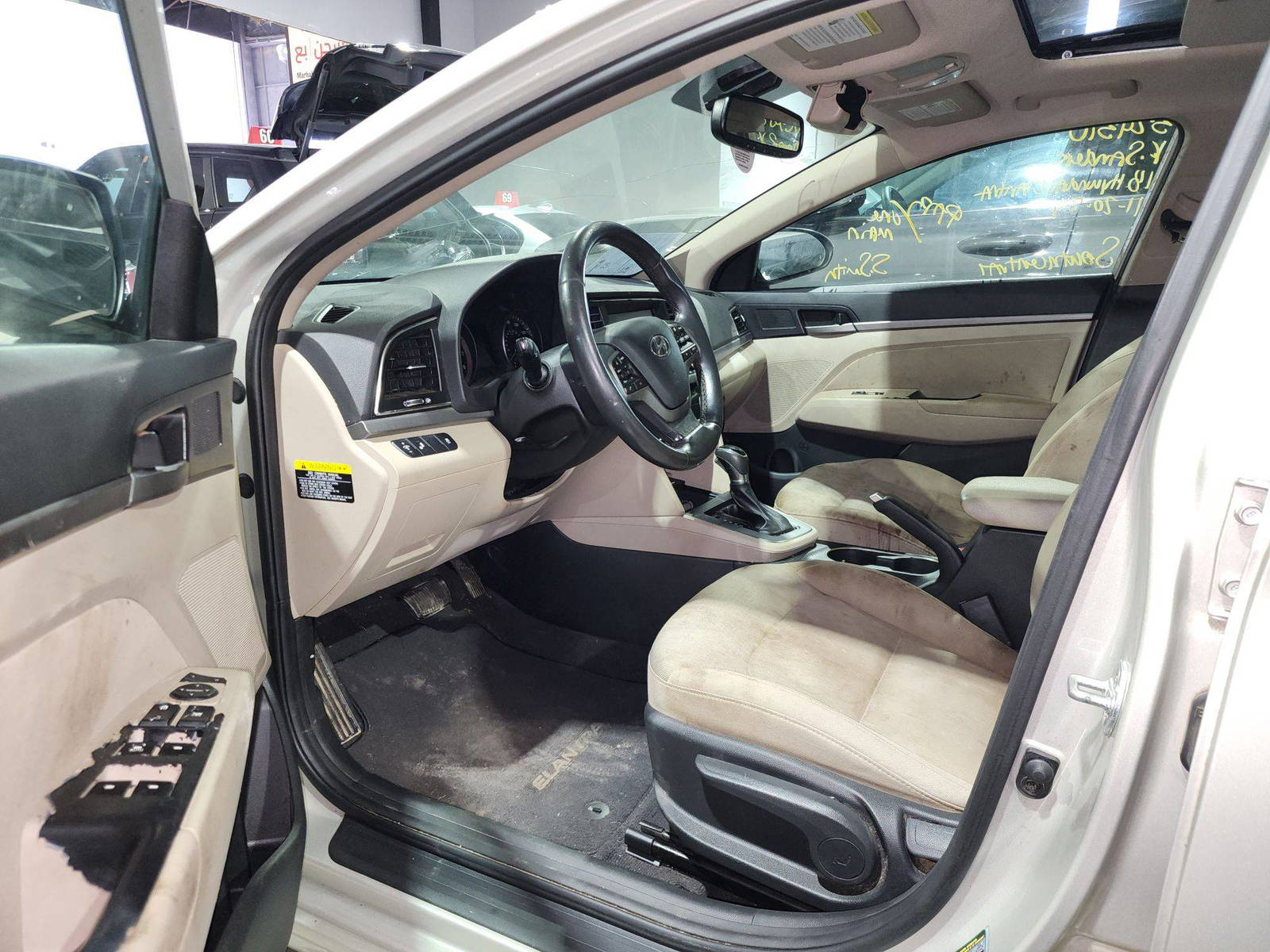 2018 HYUNDAI ELANTRA — 131625 Miles — Lot 815395 — Al Quoz - Marhaba Auctions Used Cars - Image 9