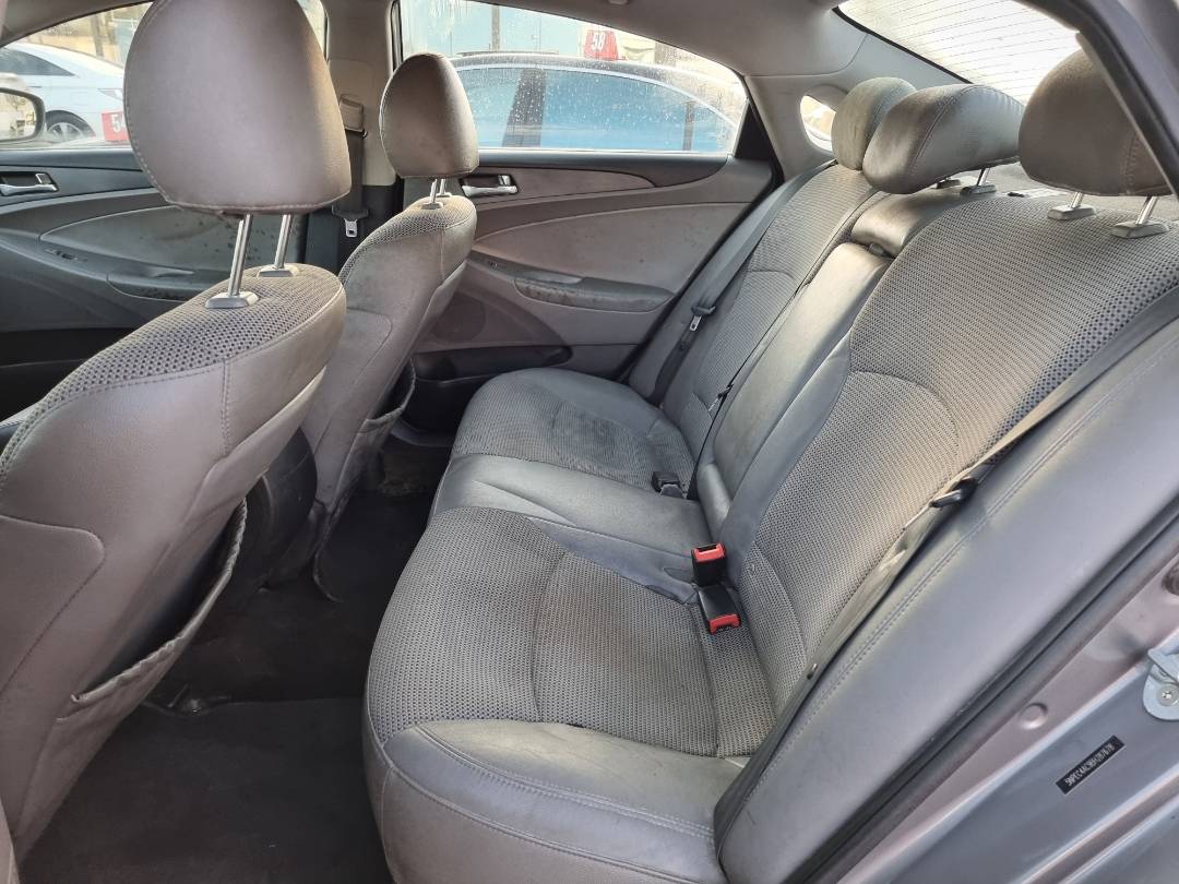 2011 HYUNDAI SONATA — 204102 Miles — Lot 1235487 — Ind. 12 - Marhaba Auctions Used Cars - Image 6