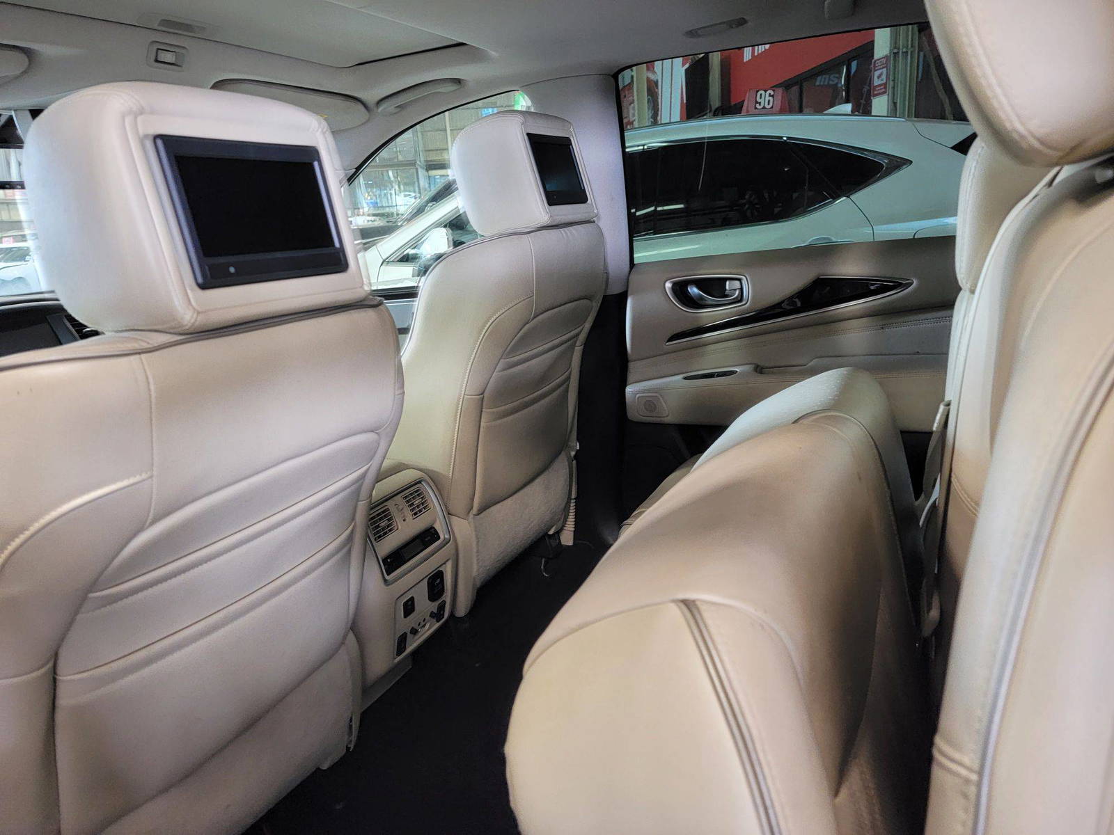 2016 INFINITI QX60 — 141020 Miles — Lot 48925205 — Main - Marhaba Auctions Used Cars - Image 7