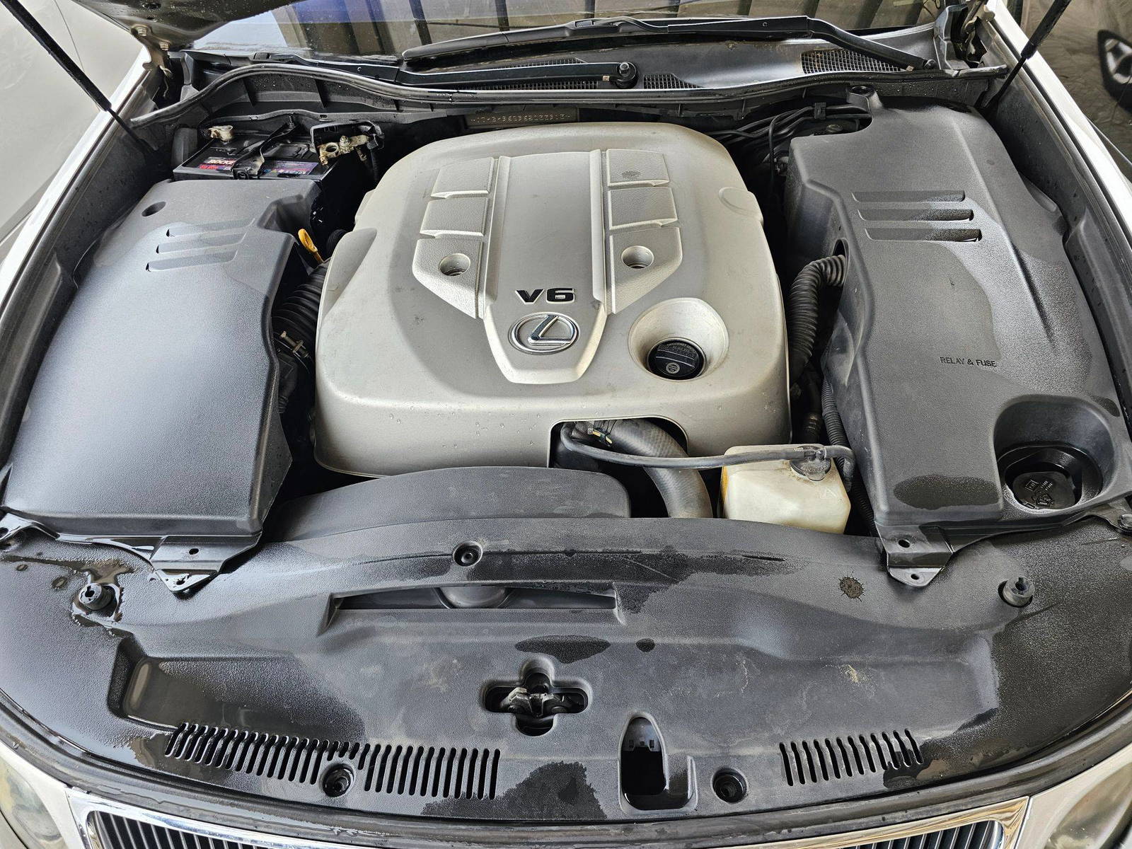 2006 LEXUS GS 300 — 258260 KM — Lot 033913 — Main - Marhaba Auctions Used Cars - Image 12