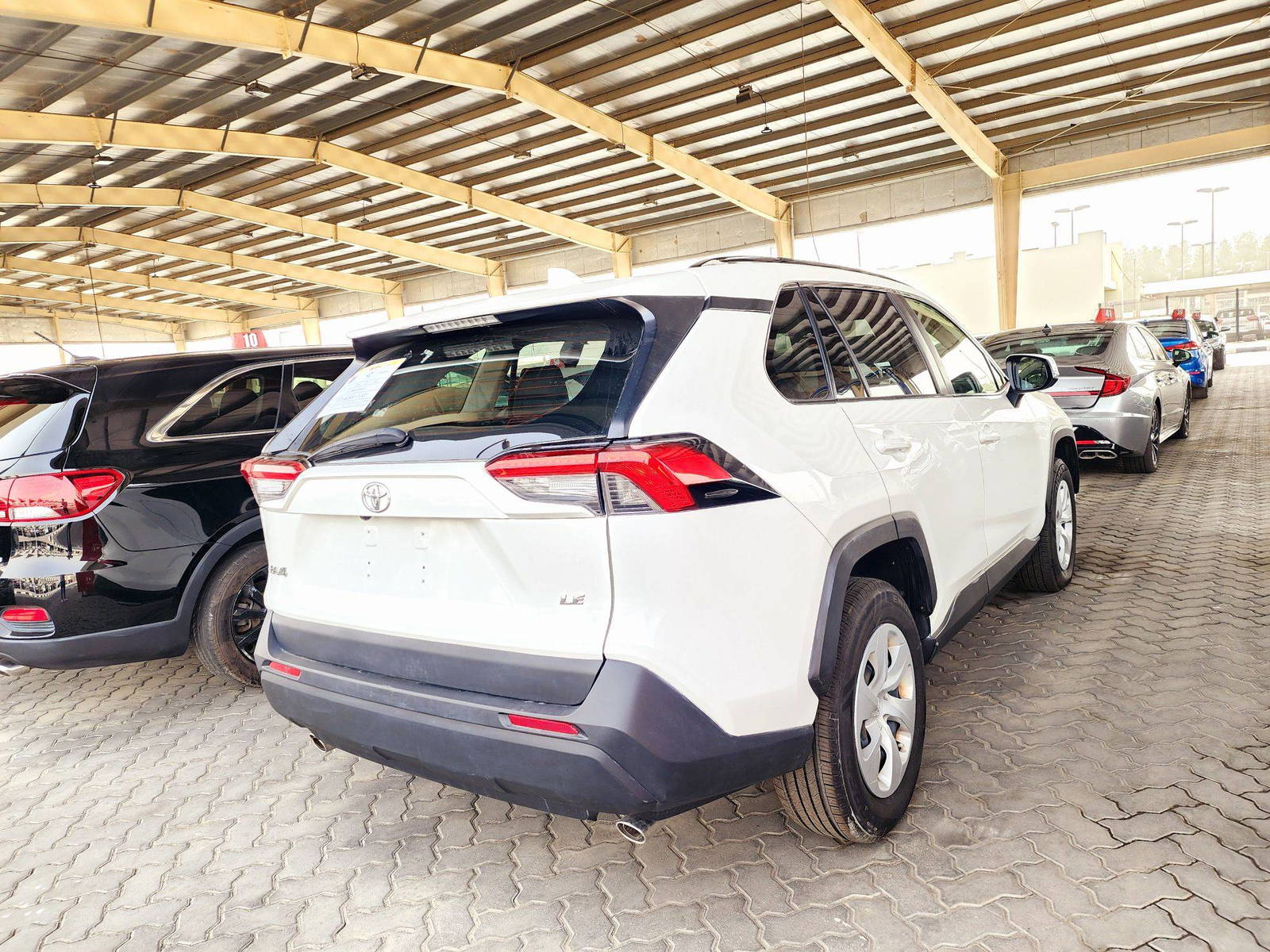 2020 TOYOTA RAV4 — 188569 Miles — Lot D054121 — Souq - Marhaba Auctions Used Cars - Image 3