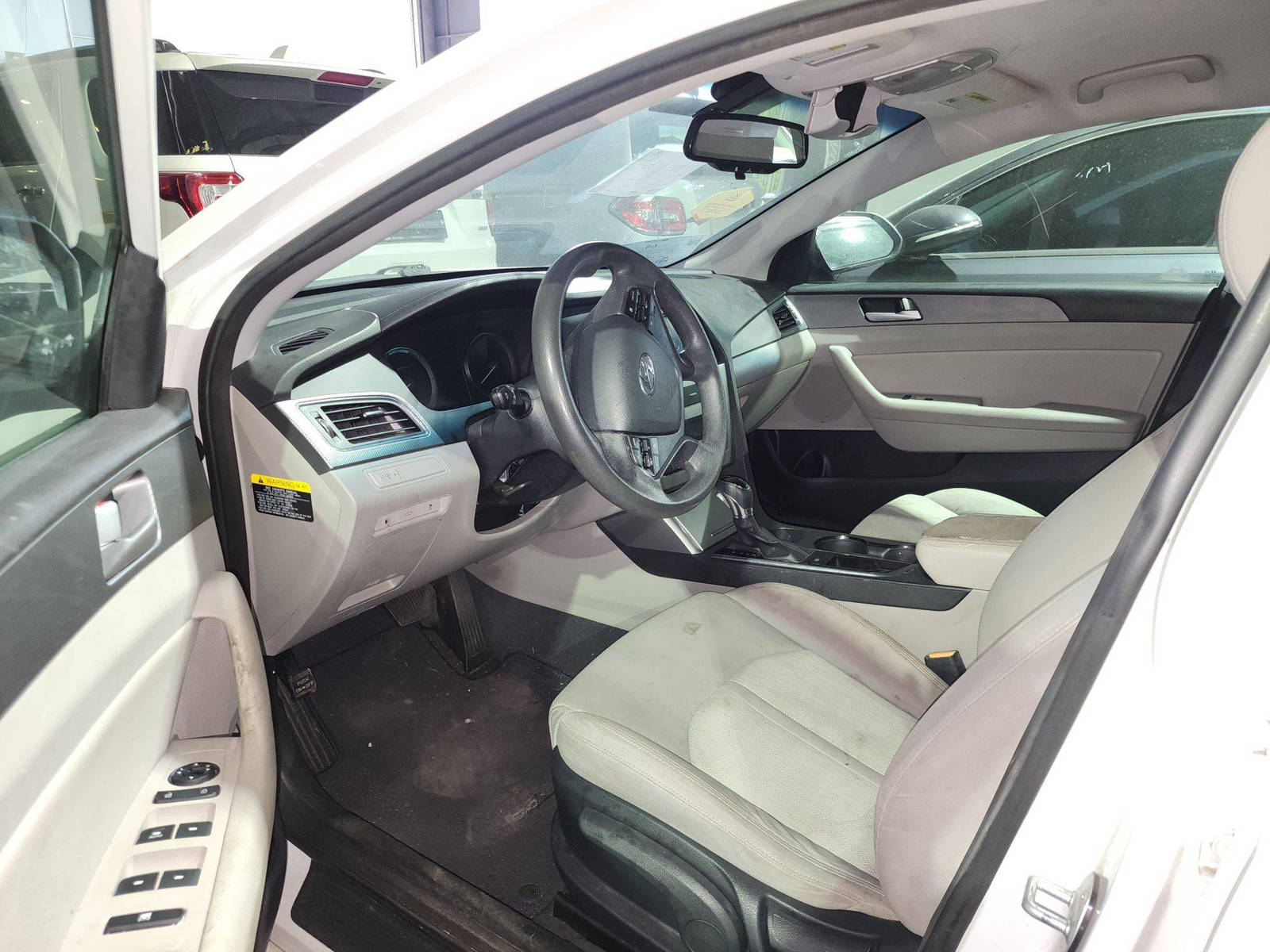 2016 HYUNDAI SONATA — 142954 Miles — Lot 752159 — Main - Marhaba Auctions Used Cars - Image 9