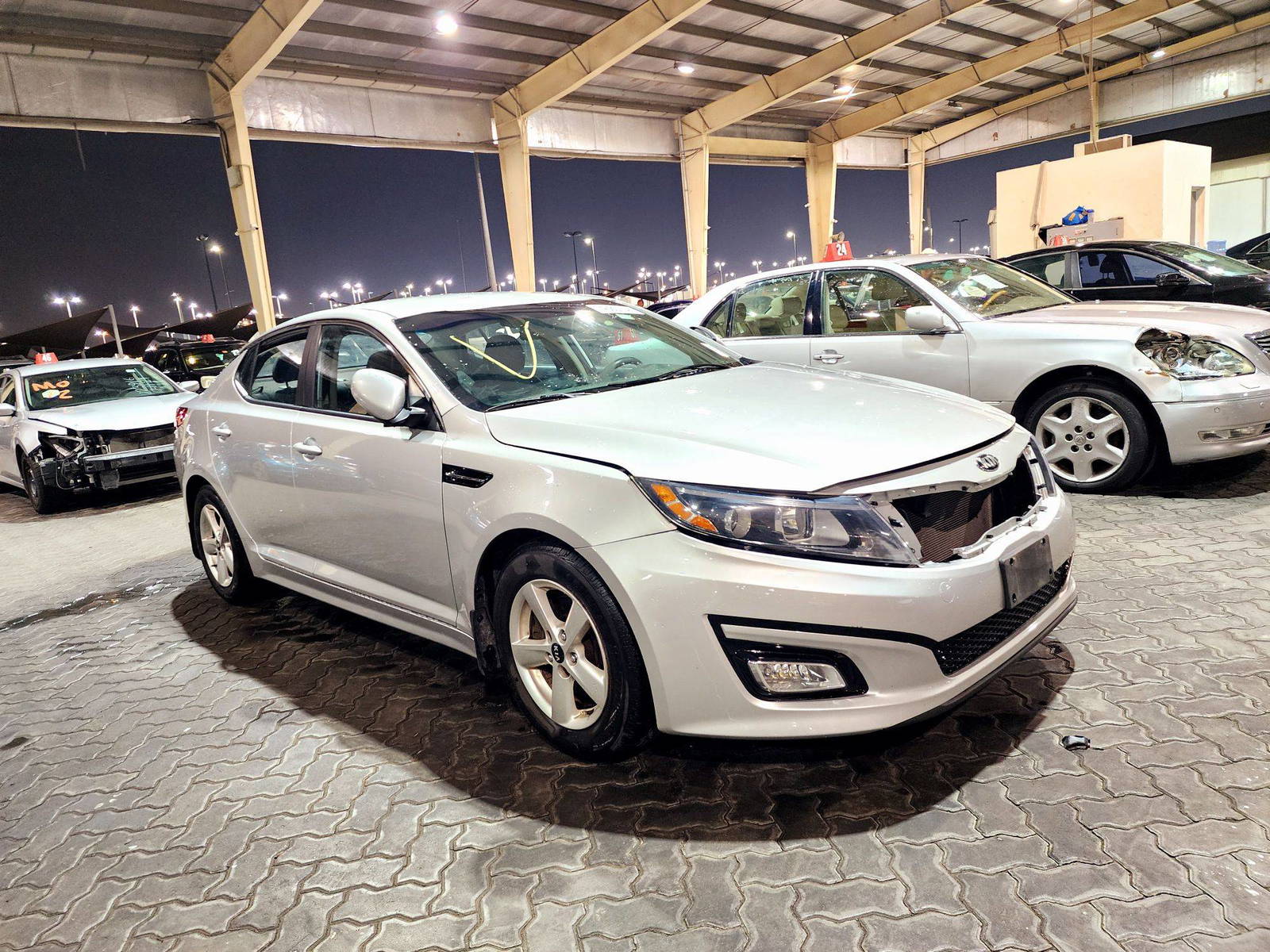 2014 KIA OPTIMA — 167911 KM — Lot 74680764 — Souq - Marhaba Auctions Used Cars - Image 4