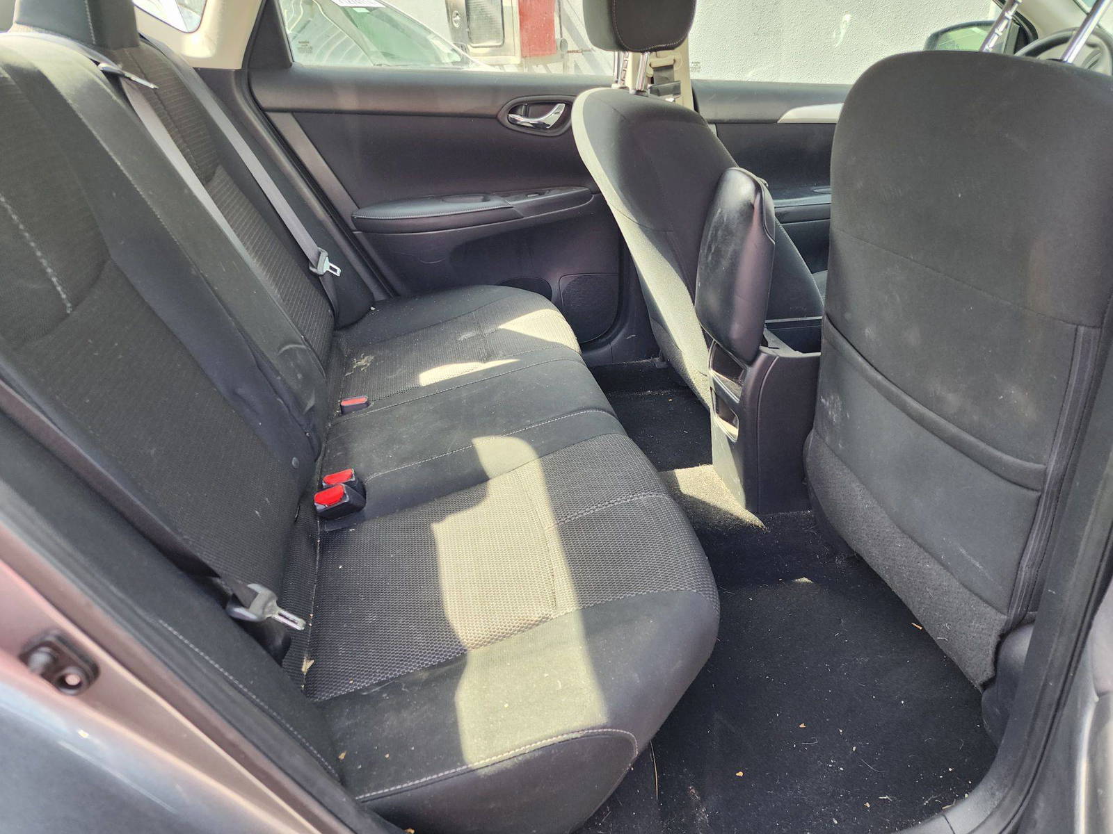 2018 NISSAN SENTRA — 118171 Miles — Lot 241881 — Al Quoz - Marhaba Auctions Used Cars - Image 7