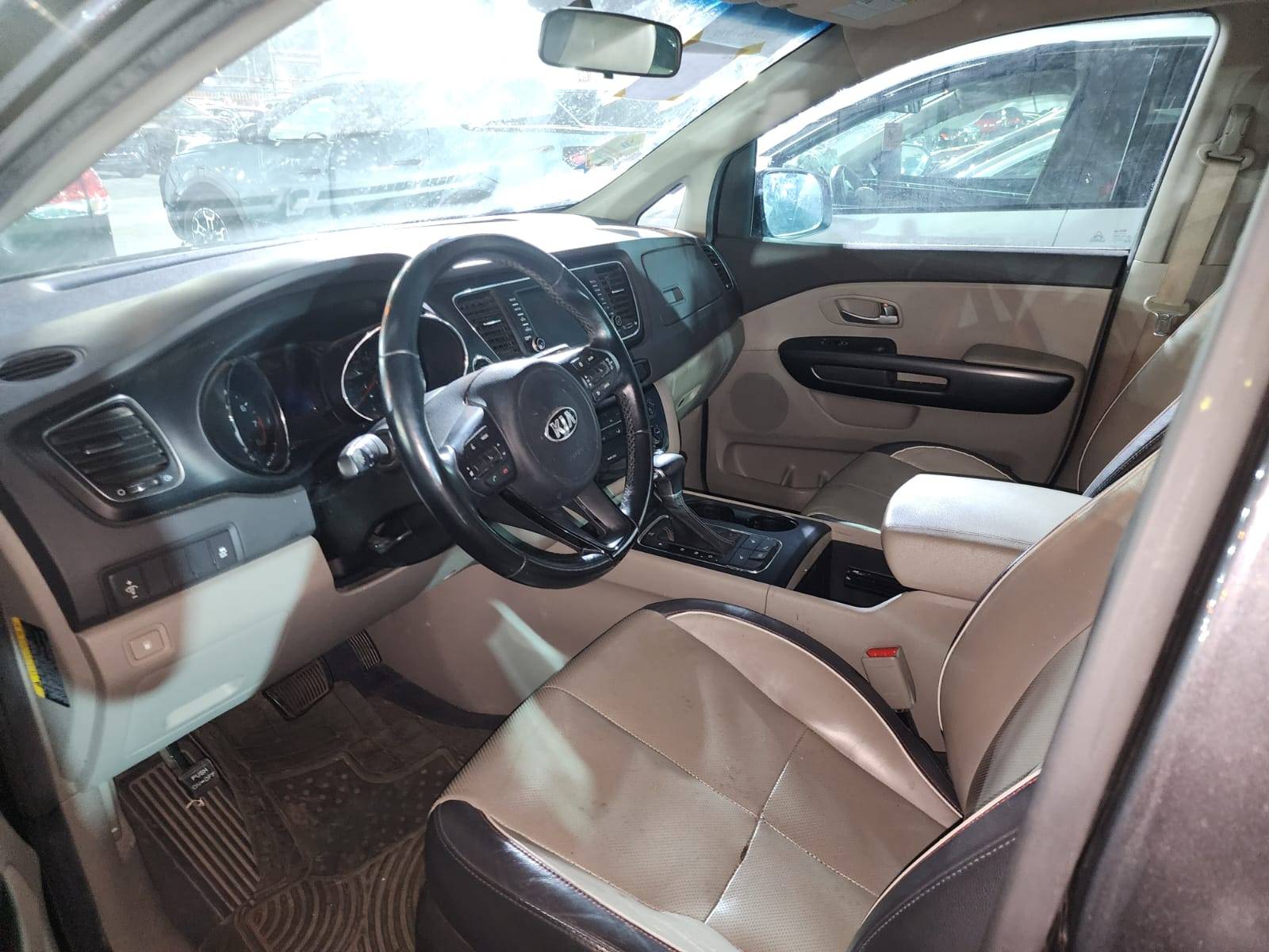 KIA SEDONA 2017 - Marhaba Auction Used Cars - Image 5