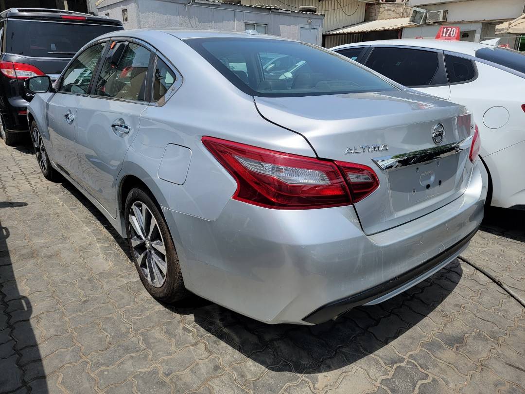 2018 NISSAN ALTIMA — 176914 Miles — Lot 176914 — Main - Marhaba Auctions Used Cars - Image 3