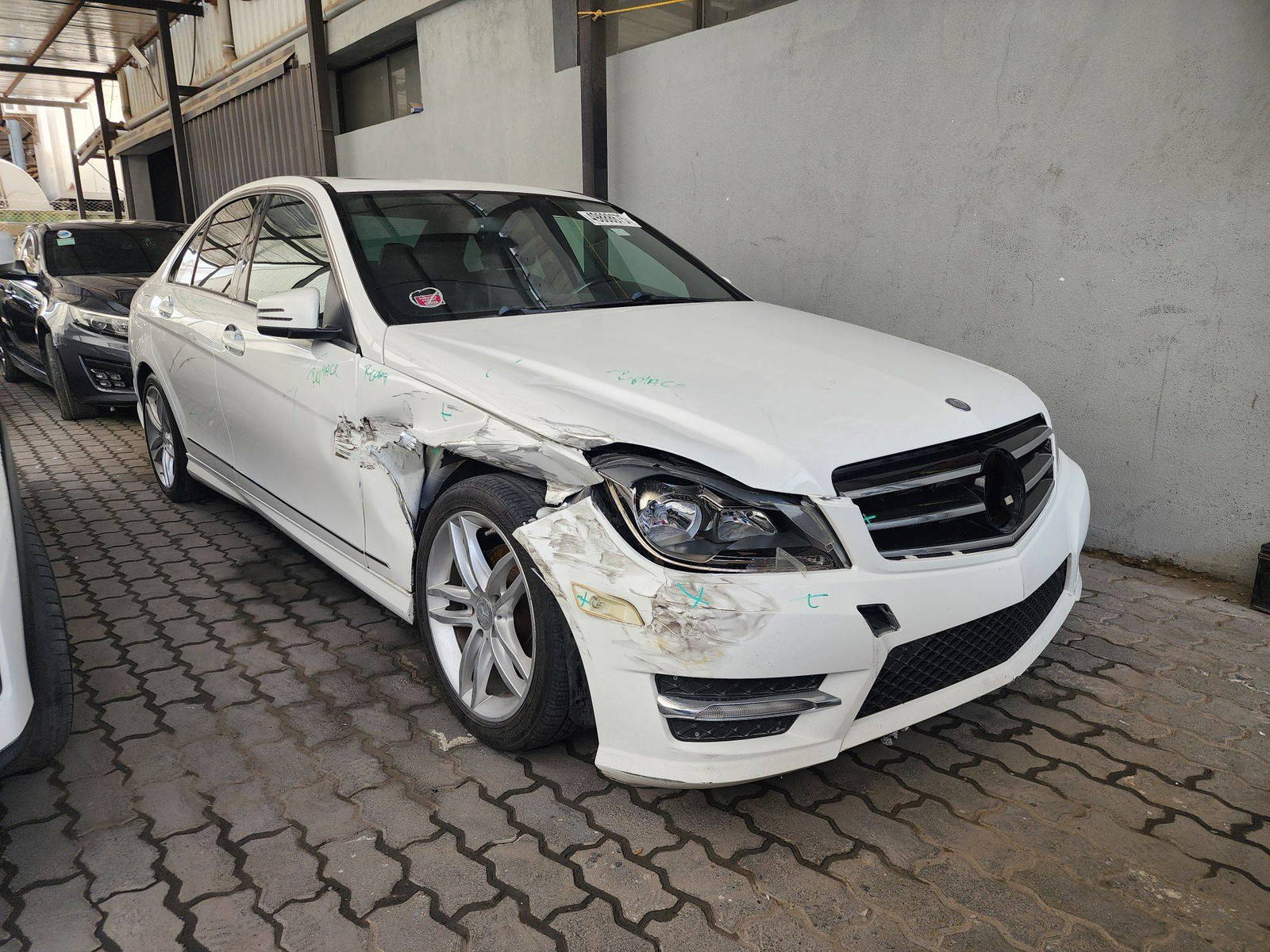 2014 MERCEDES BENZ C-250 — 133533 Miles — Lot 228554 — Souq - Marhaba Auctions Used Cars - Image 5