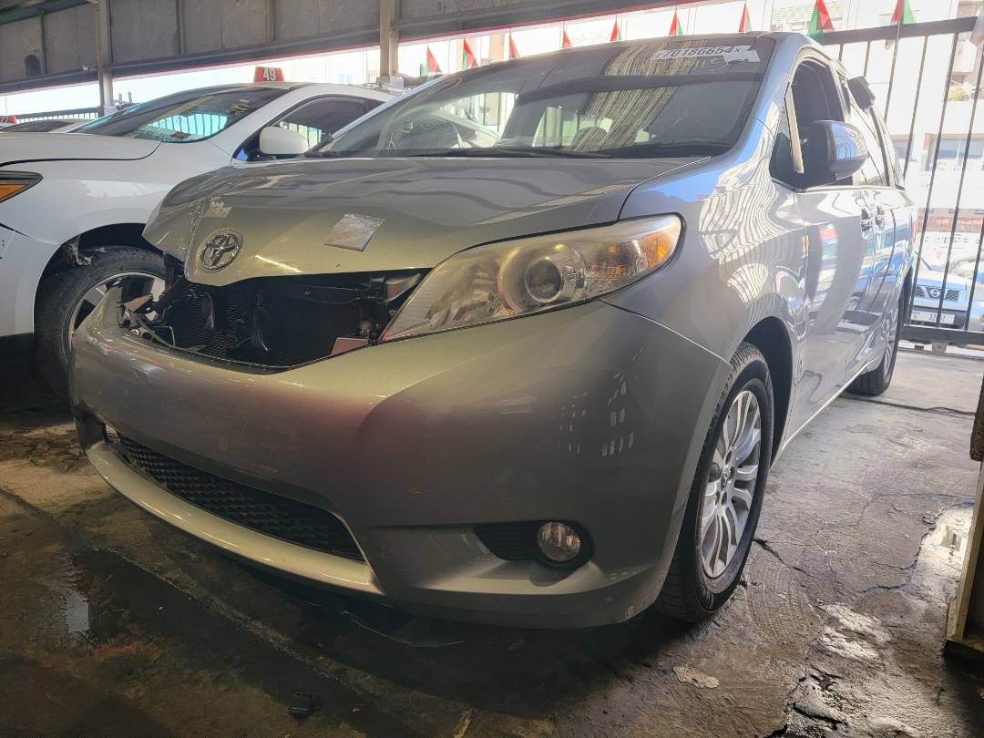 2015 TOYOTA SIENNA — 185560 Miles — Lot 531915 — Main - Marhaba Auctions Used Cars - Image 5