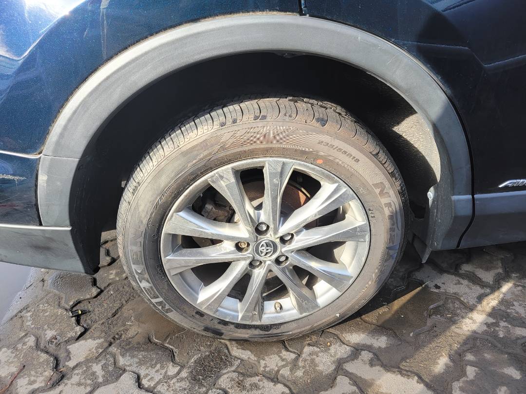 2018 TOYOTA RAV4 — 42284 Miles — Lot JREV7JD194821 — Main - Marhaba Auctions Used Cars - Image 11