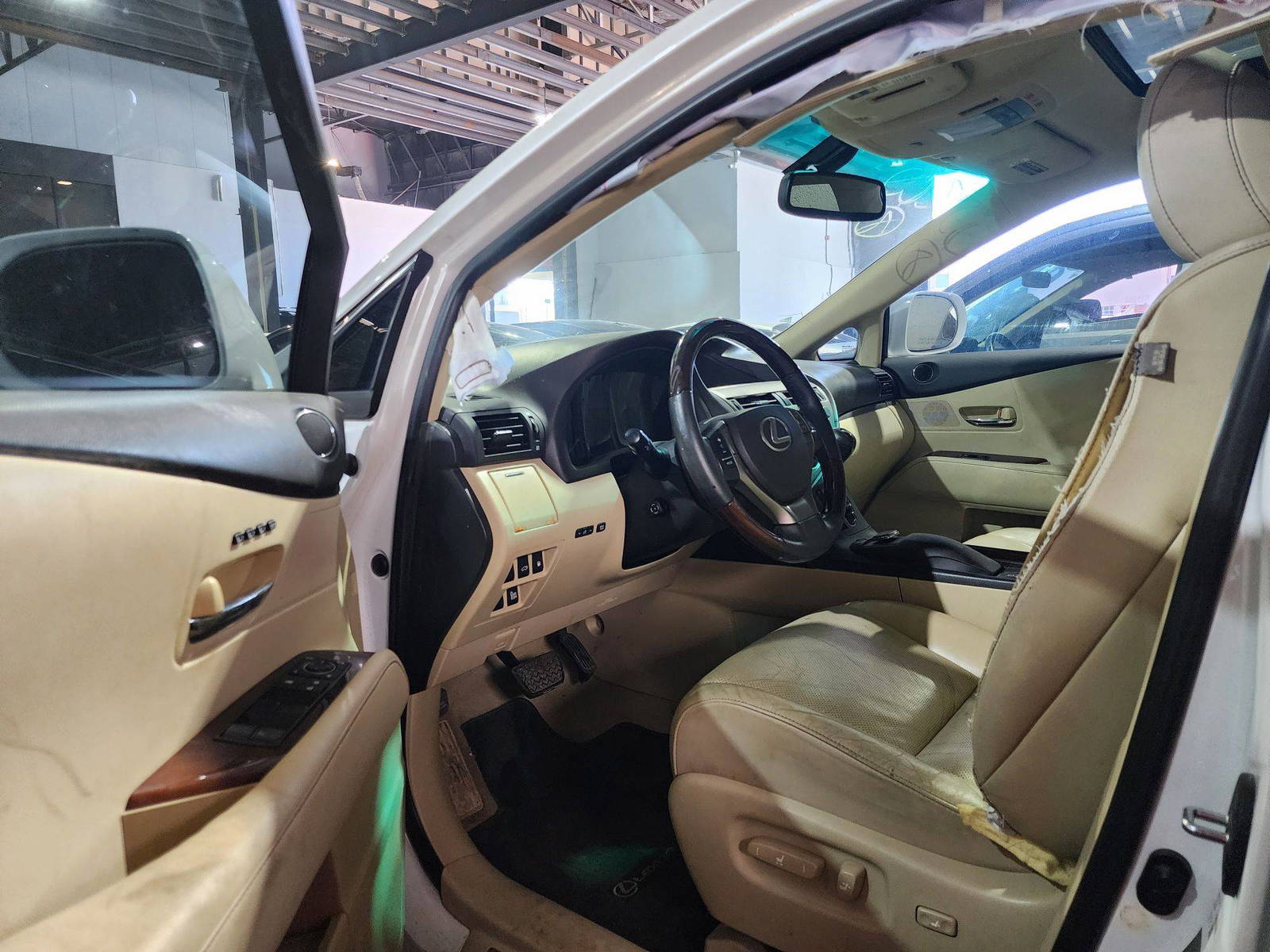 2015 LEXUS RX 350 — 97785 Miles — Lot C179389 — Al Quoz - Marhaba Auctions Used Cars - Image 9