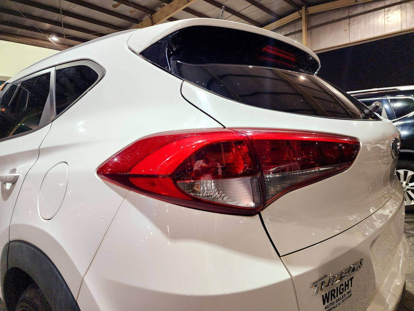 2016 HYUNDAI TUCSON — 146406 Miles — Lot 79010274 — Souq - Marhaba Auctions Used Cars - Image 11