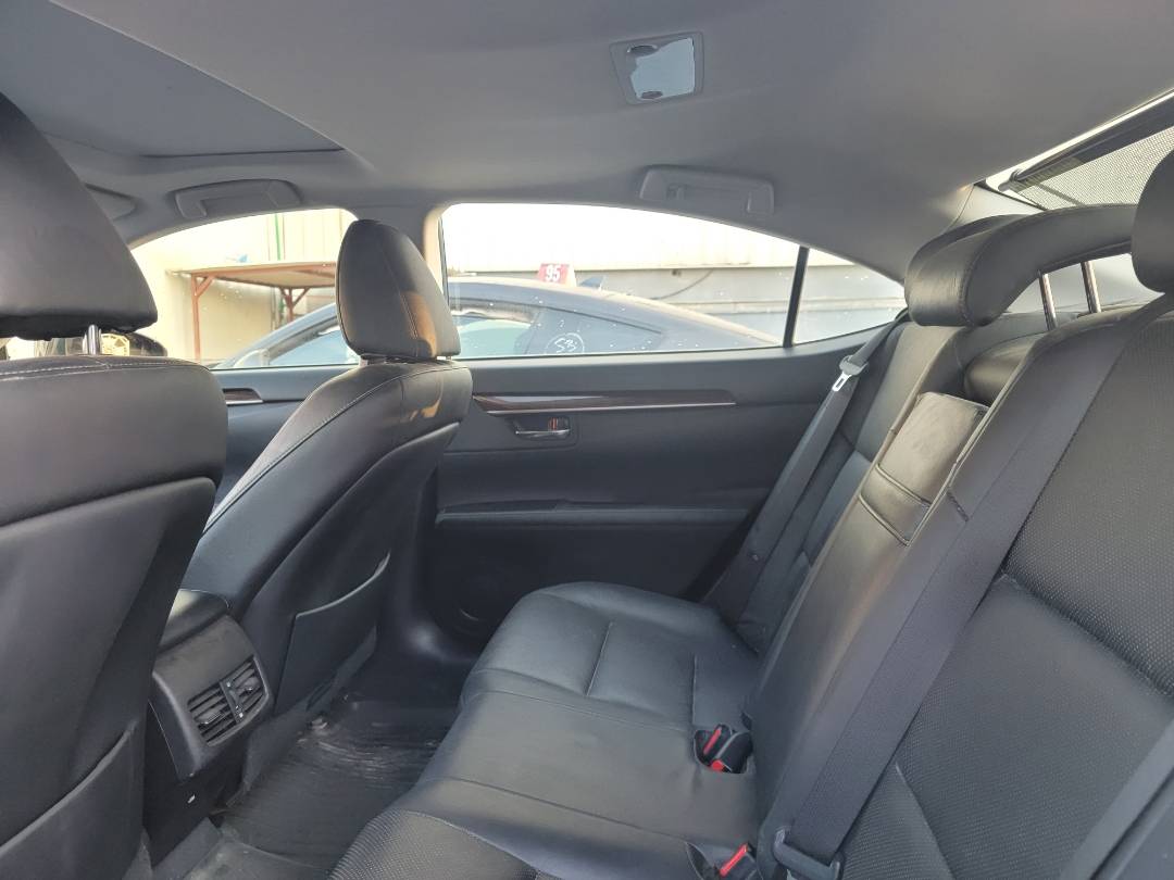 2013 LEXUS ES 350 — 106058 Miles — Lot D2061812 — Main - Marhaba Auctions Used Cars - Image 7