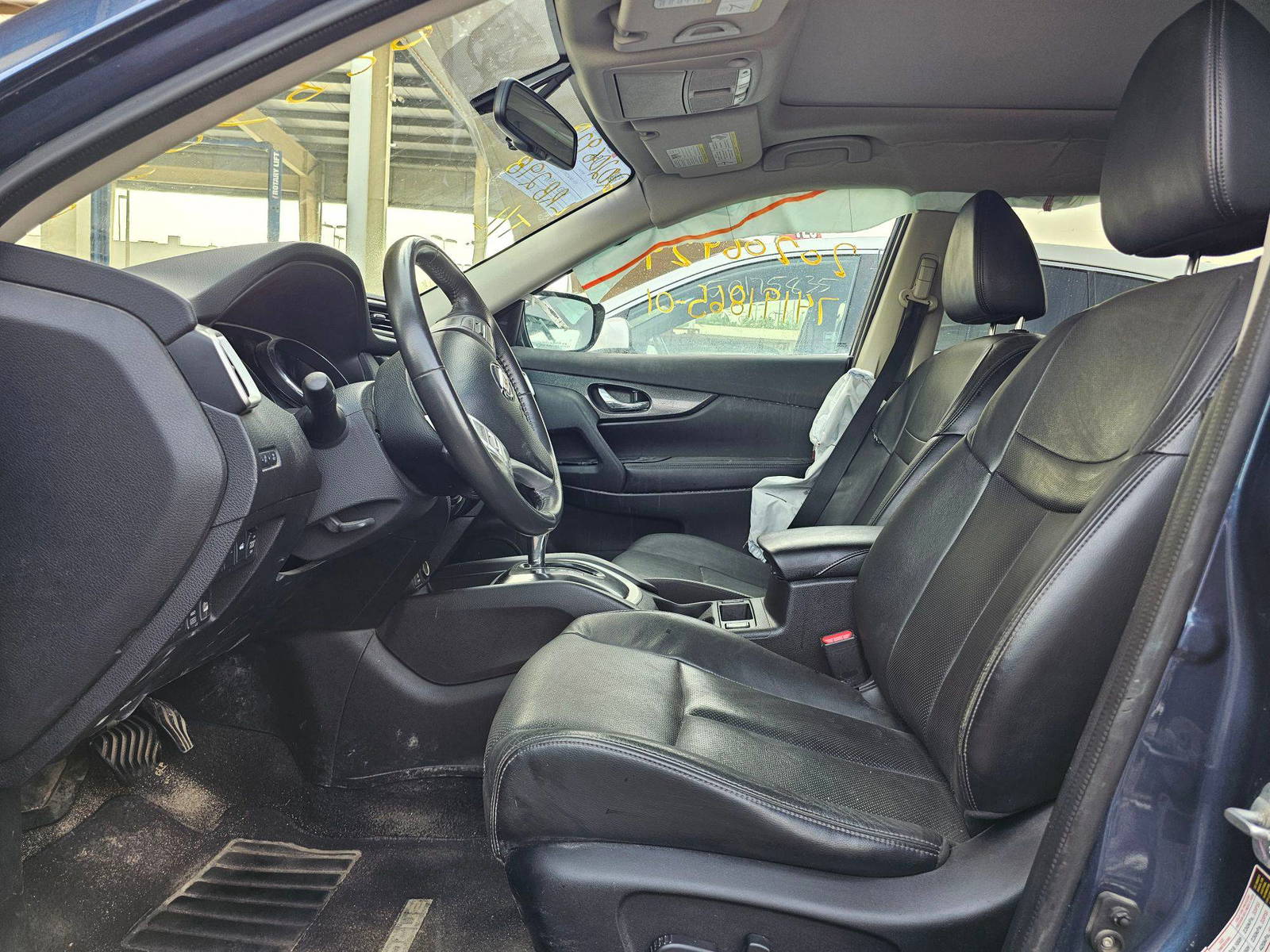 2014 NISSAN ROGUE — 226140 KM — Lot 20206929 — Souq - Marhaba Auctions Used Cars - Image 9
