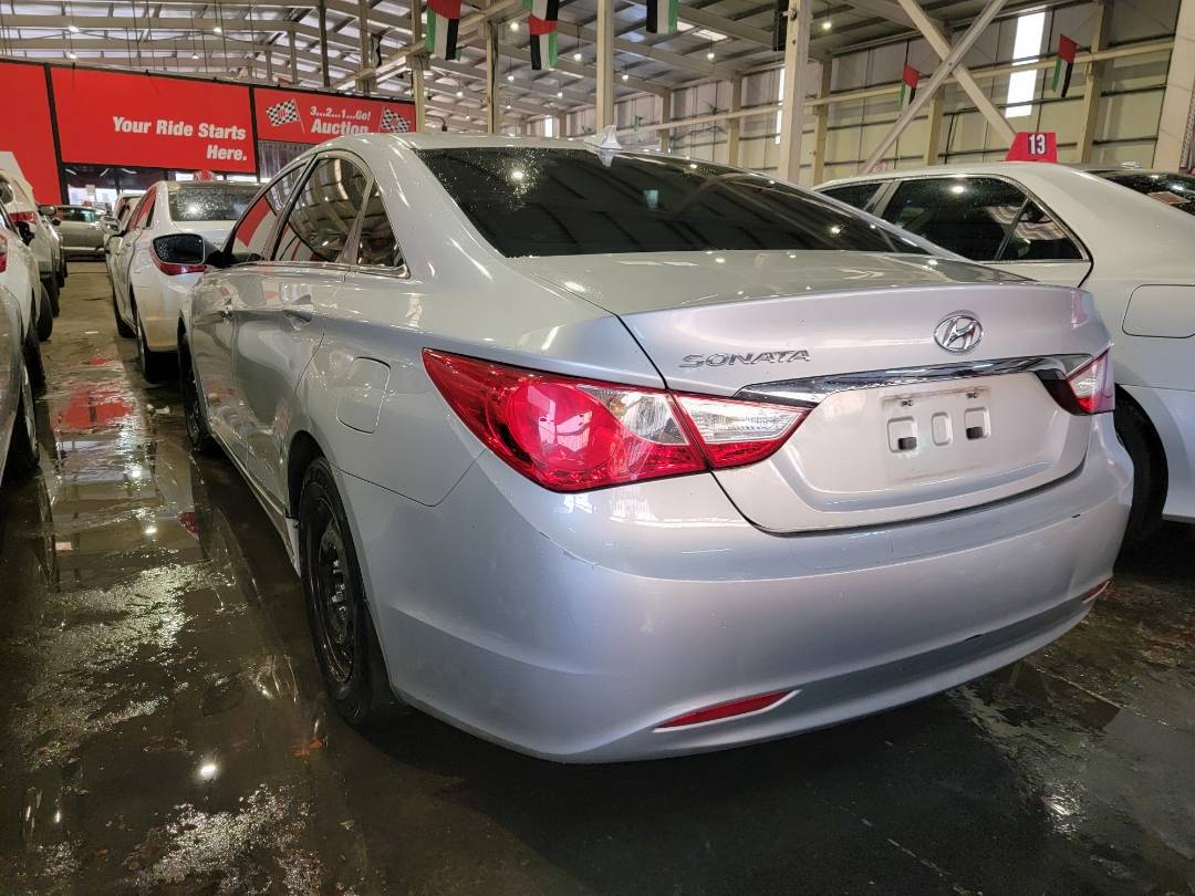 2013 HYUNDAI SONATA — 193342 Miles — Lot H514819 — Main - Marhaba Auctions Used Cars - Image 5