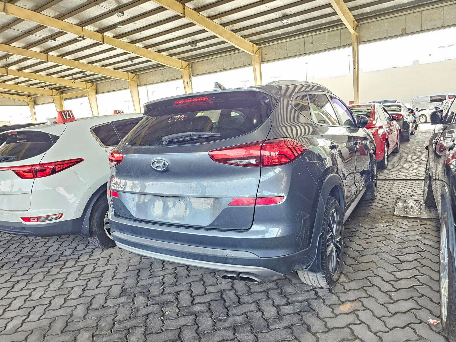 2019 HYUNDAI TUCSON — 121823 Miles — Lot 42122632 — Main - Marhaba Auctions Used Cars - Image 3