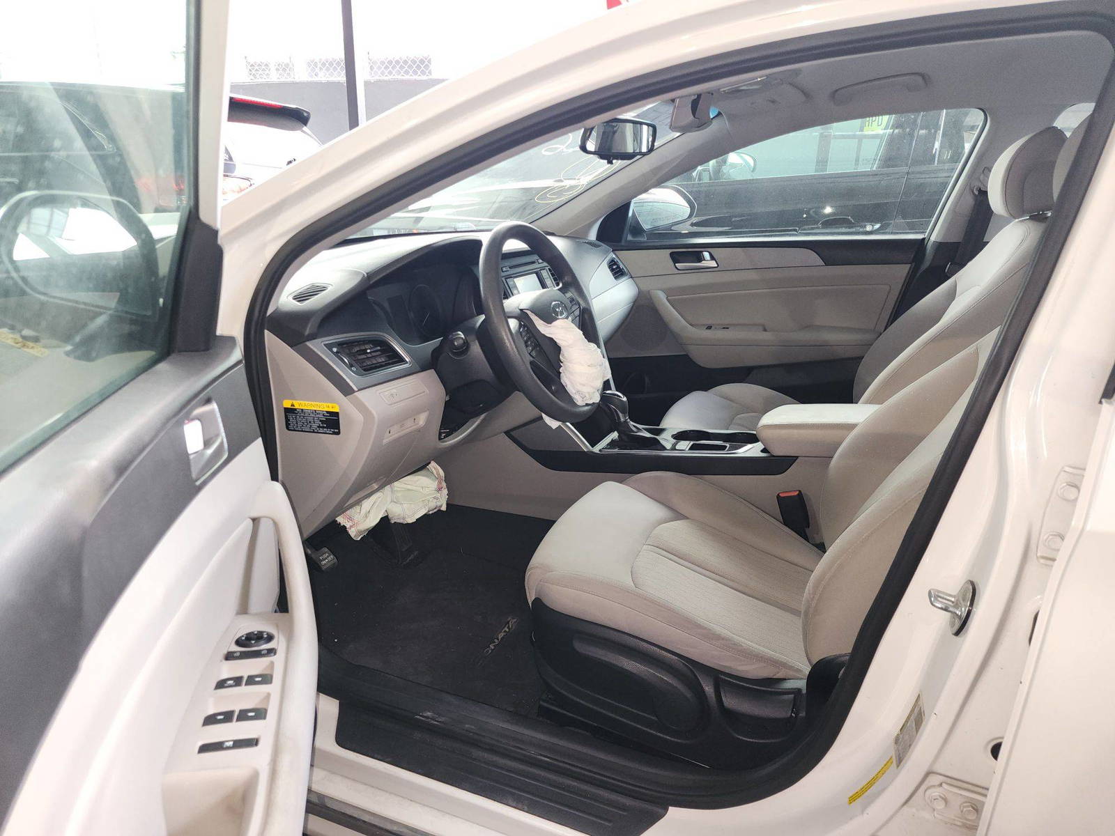 2016 HYUNDAI SONATA — 105563 Miles — Lot 24615 — Souq - Marhaba Auctions Used Cars - Image 9