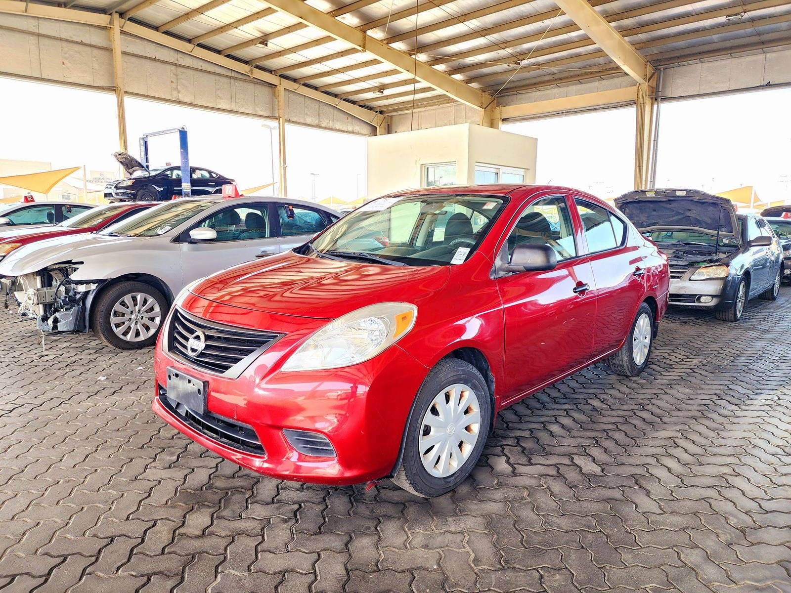 2014 NISSAN VERSA — 103691 Miles — Lot AP5EL824818 — Souq - Marhaba Auctions Used Cars - Image 5