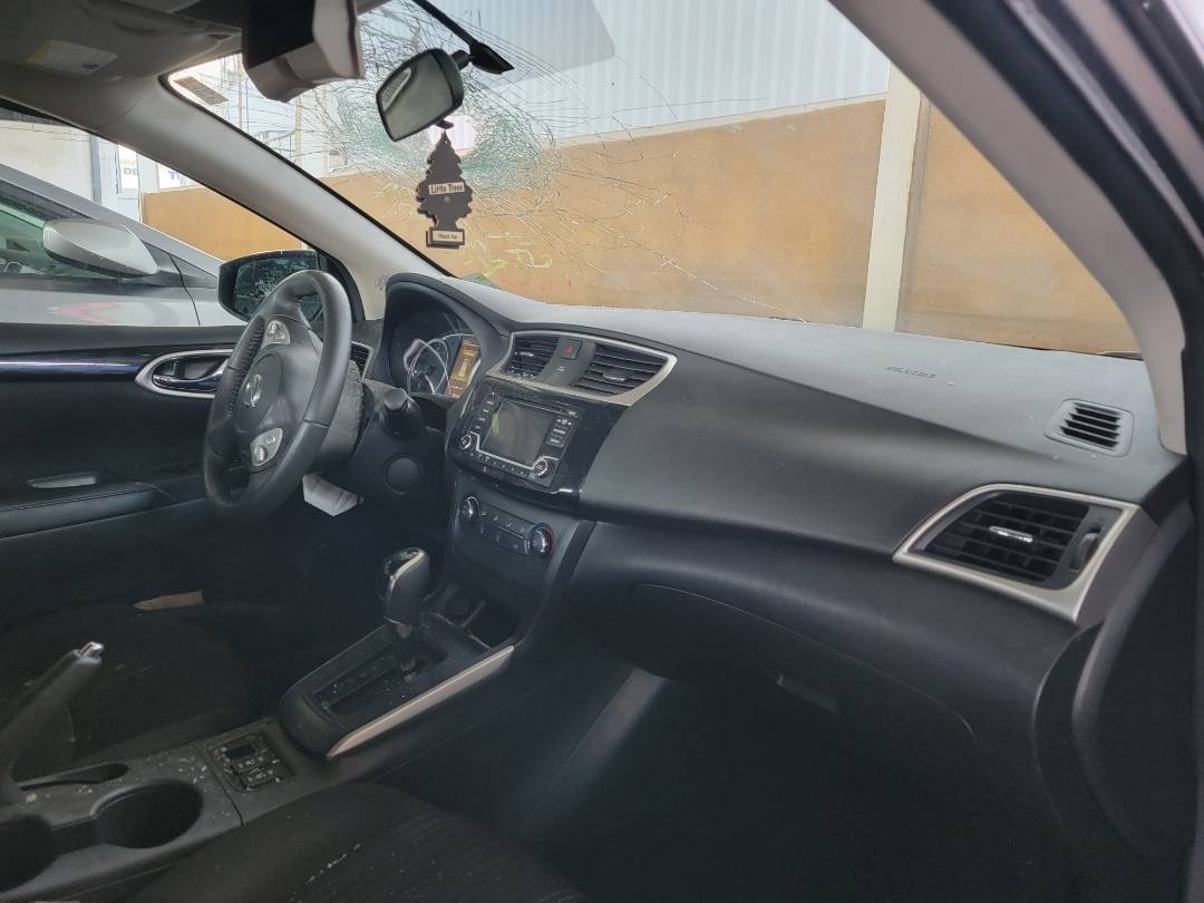 2017 NISSAN SENTRA — 188449 KM — Lot 668305 — Souq - Marhaba Auctions Used Cars - Image 5