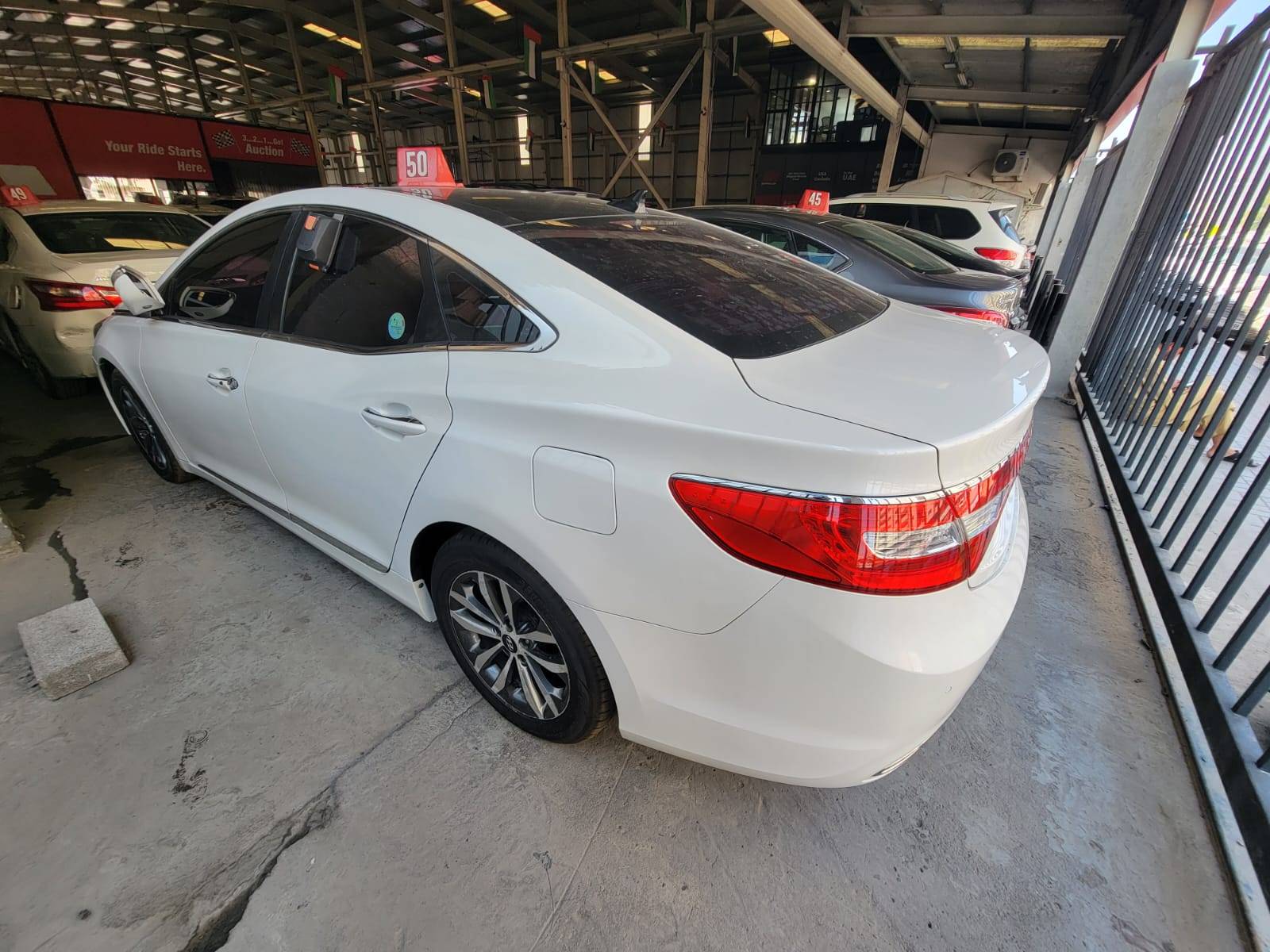 HYUNDAI GRANDEUR 2012 - Marhaba Auction Used Cars - Image 5