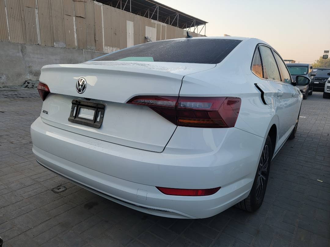 2019 VOLKSWAGEN JETTA — 116007 Miles — Lot M171976 — Main - Marhaba Auctions Used Cars - Image 4