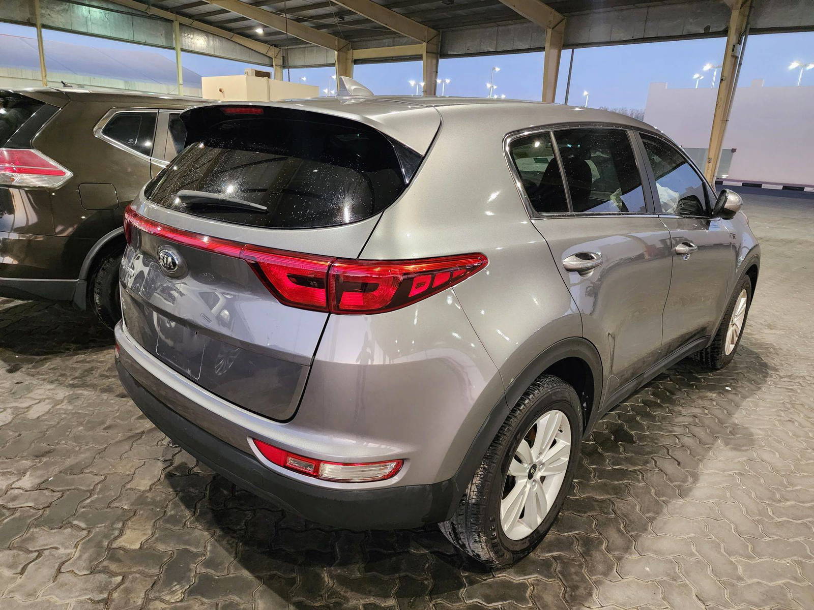 2018 KIA SPORTAGE — 171165 Miles — Lot 37500256 - Marhaba Auctions Used Cars - Image 3