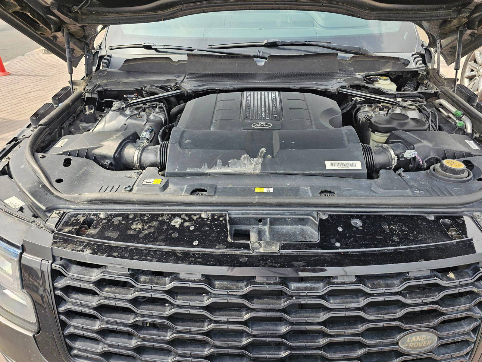 2018 LAND ROVER RANGE ROVER SUPERCHARGED — 123916 Miles — Lot RE9JA385131 — Souq - Marhaba Auctions Used Cars - Image 11