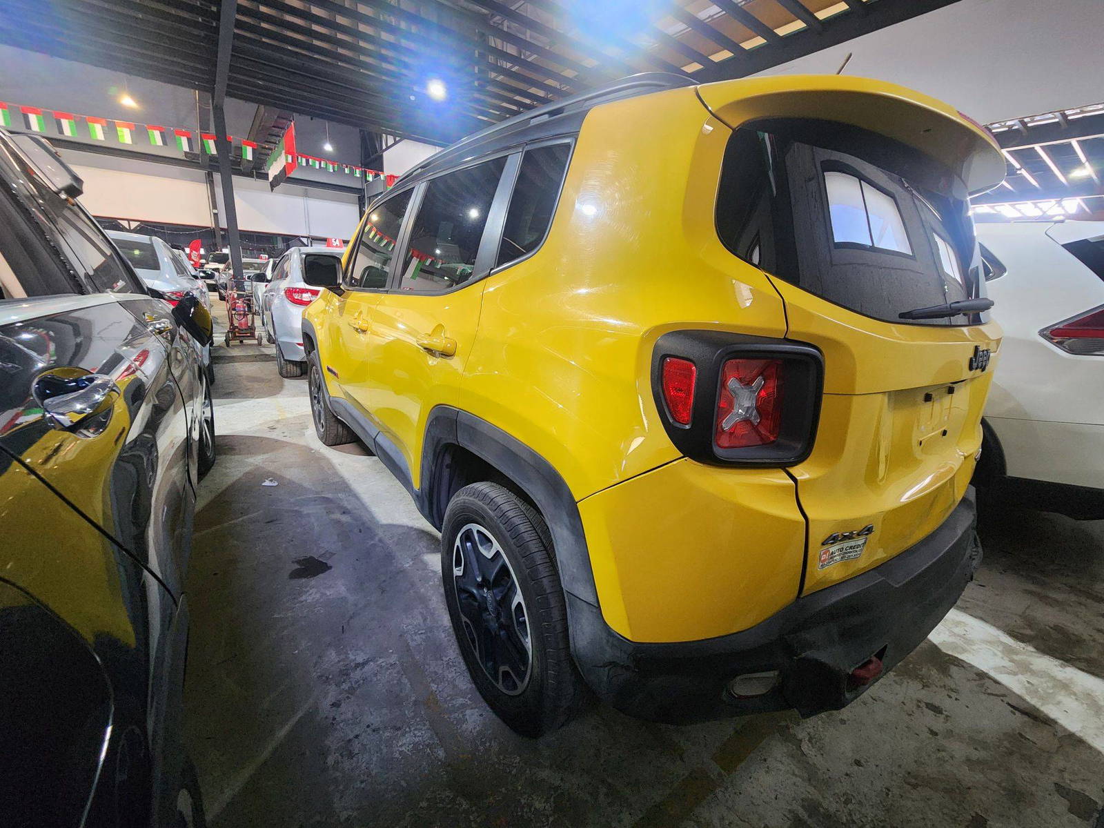 2016 JEEP RENEGADE LATITUDE — 118093 Miles — Lot 97554 — Al Quoz - Marhaba Auctions Used Cars - Image 6