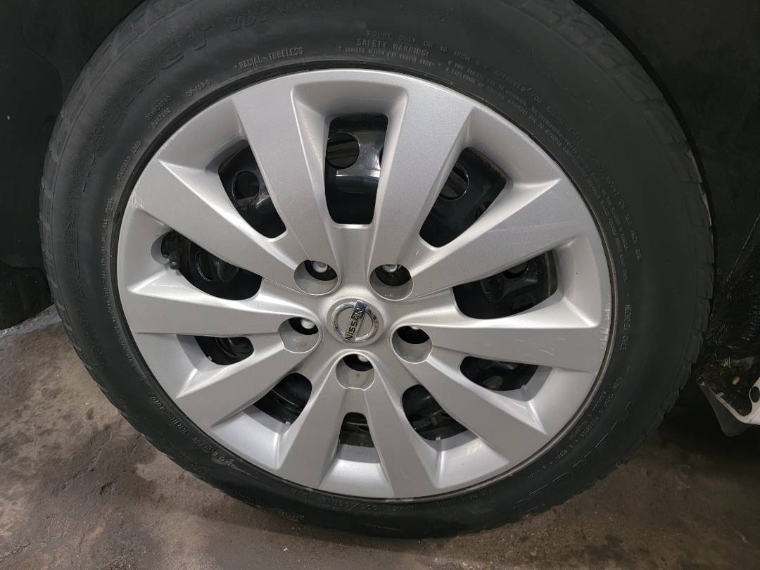 2018 NISSAN SENTRA — 100942 Miles — Lot 64123203 - Marhaba Auctions Used Cars - Image 4