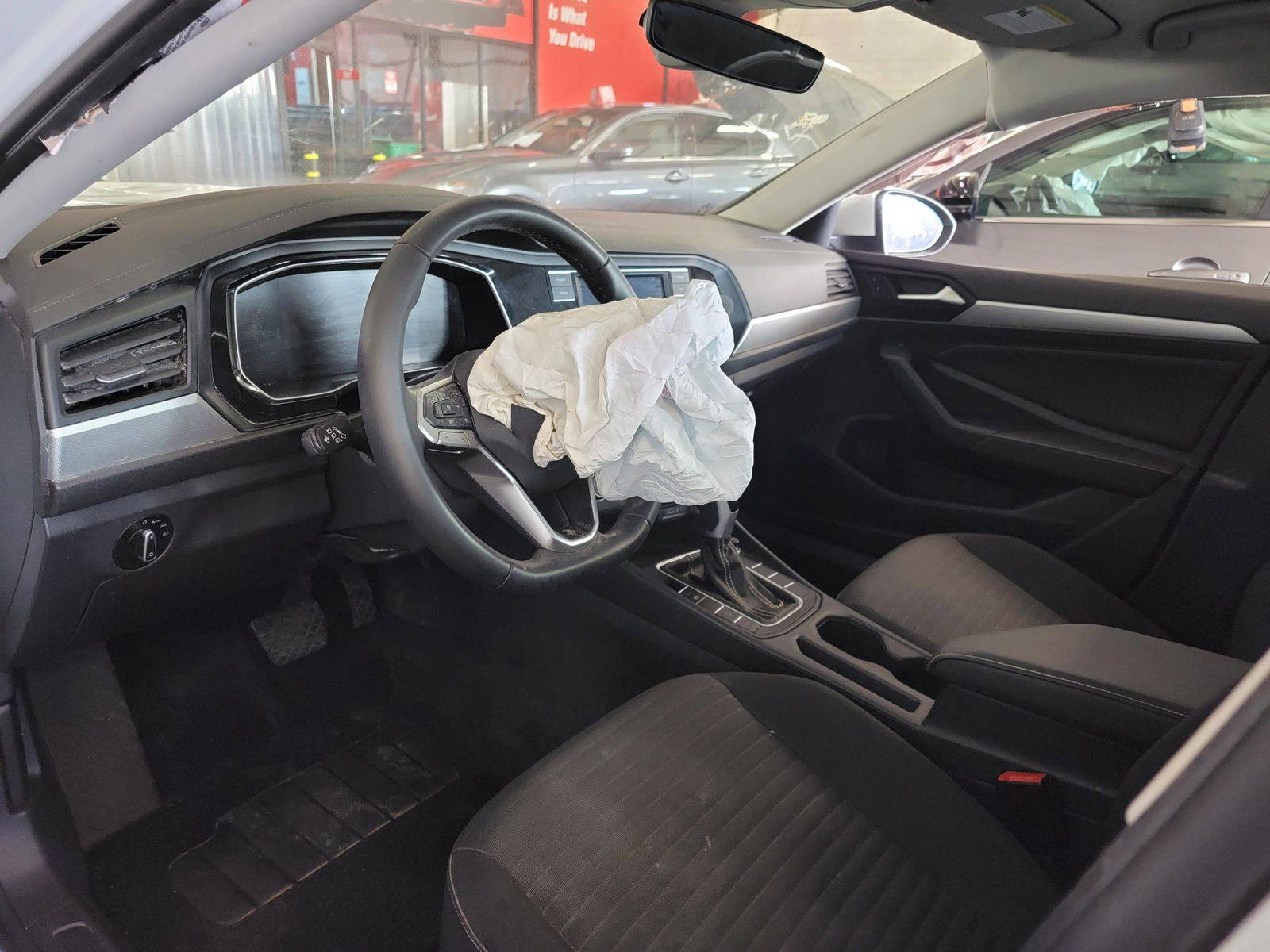 VOLKSWAGEN JETTA 2024 - Marhaba Auction Used Cars - Image 8