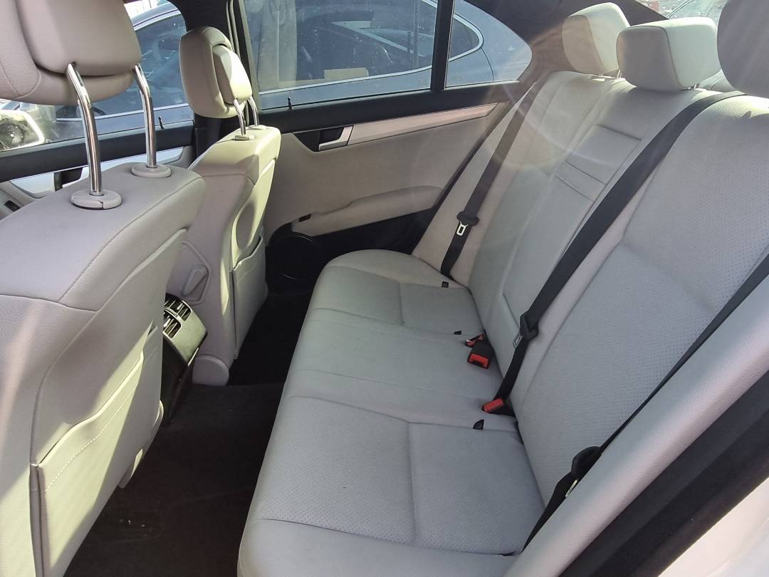 2013 MERCEDES BENZ C-250 — 125105 Miles — Lot 125487 — Souq - Marhaba Auctions Used Cars - Image 7