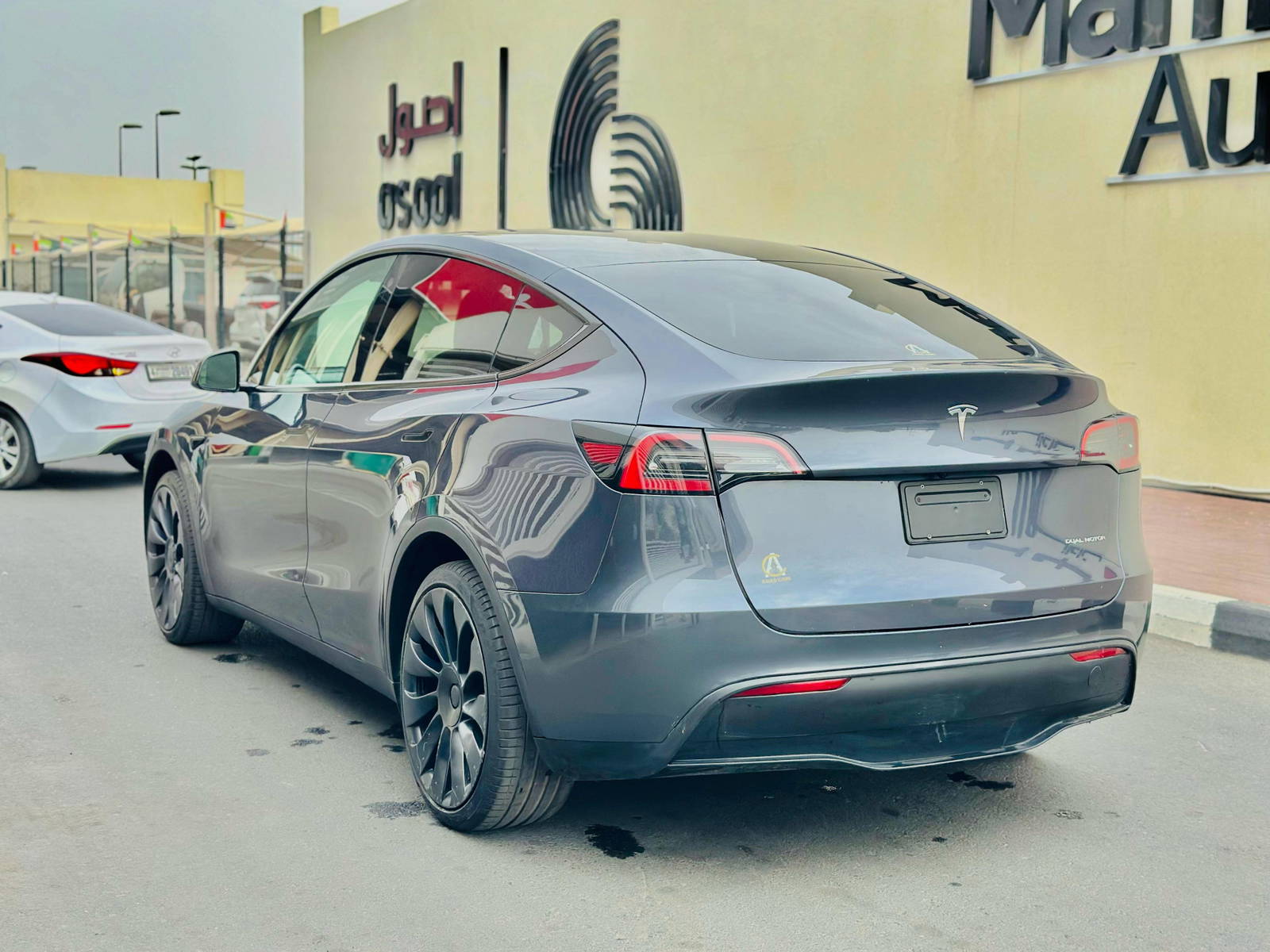 2023 TESLA MODEL Y — 3916 KM — Lot E0PC107825 — Souq - Marhaba Auctions Used Cars - Image 6
