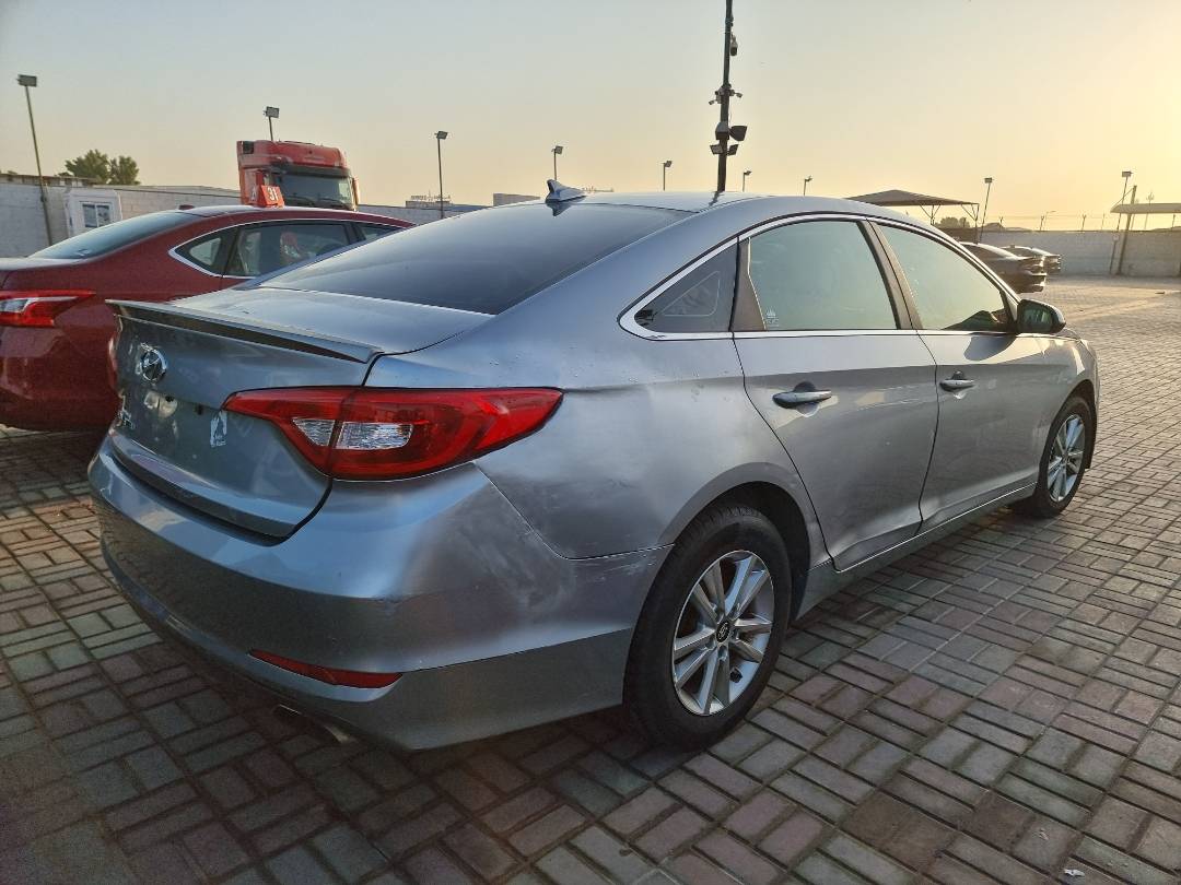 2015 HYUNDAI SONATA — 183922 Miles — Lot 74210024 — Main - Marhaba Auctions Used Cars - Image 4
